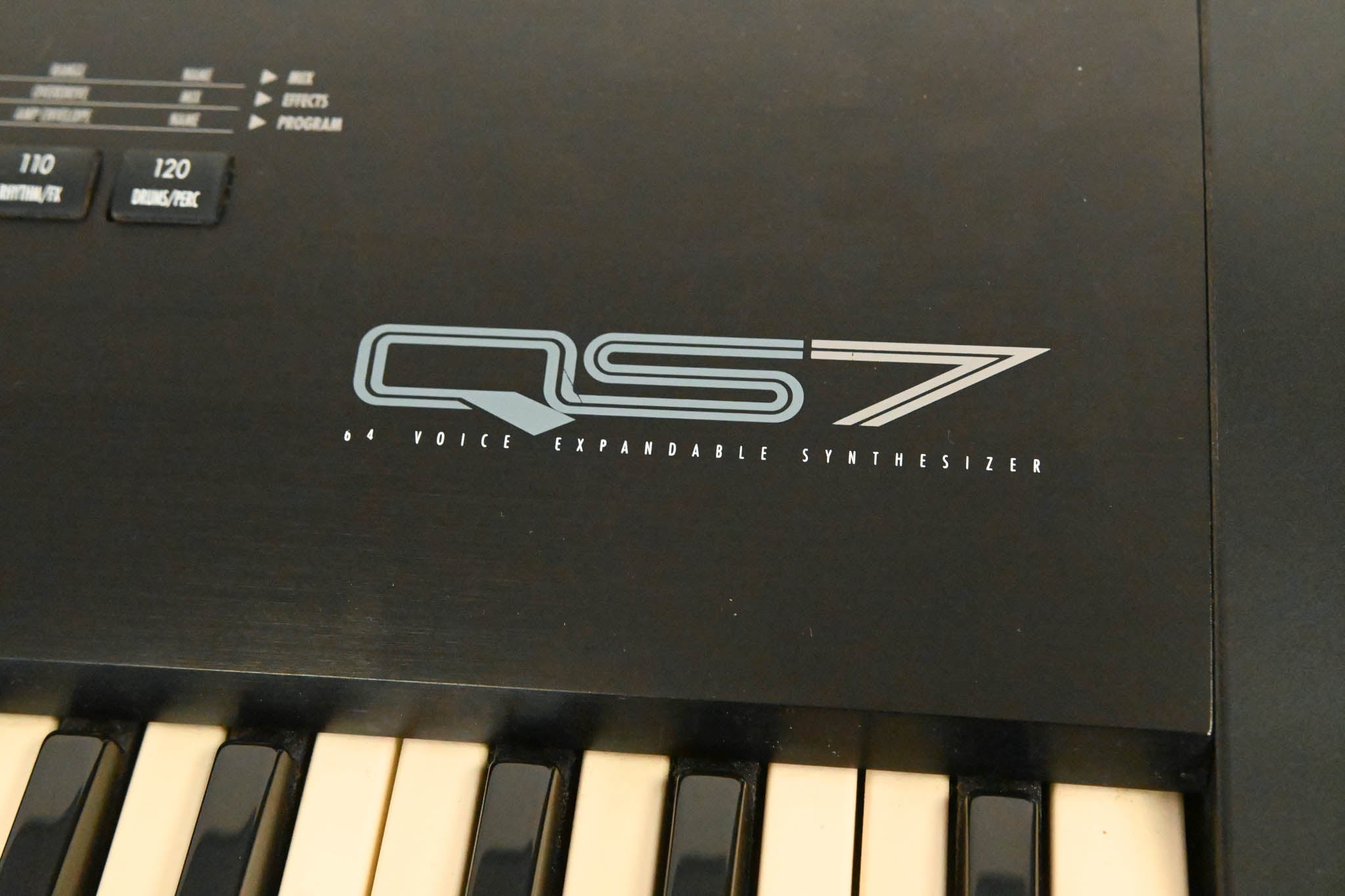 Alesis QS7 76-Key Synthesizer Keyboard