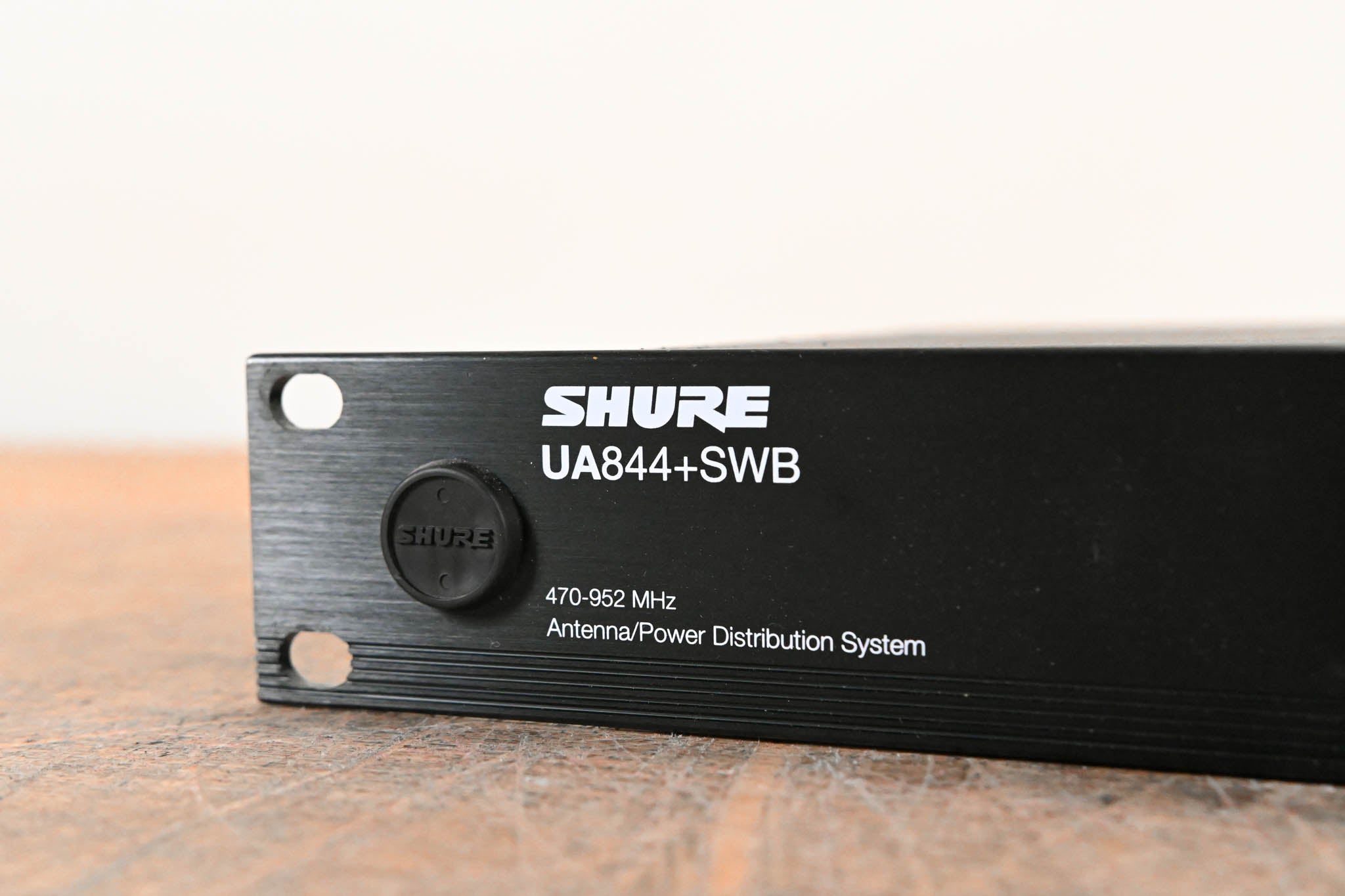 Shure UA844+SWB UHF Wideband Antenna Distribution System NO POWER SUPPLY