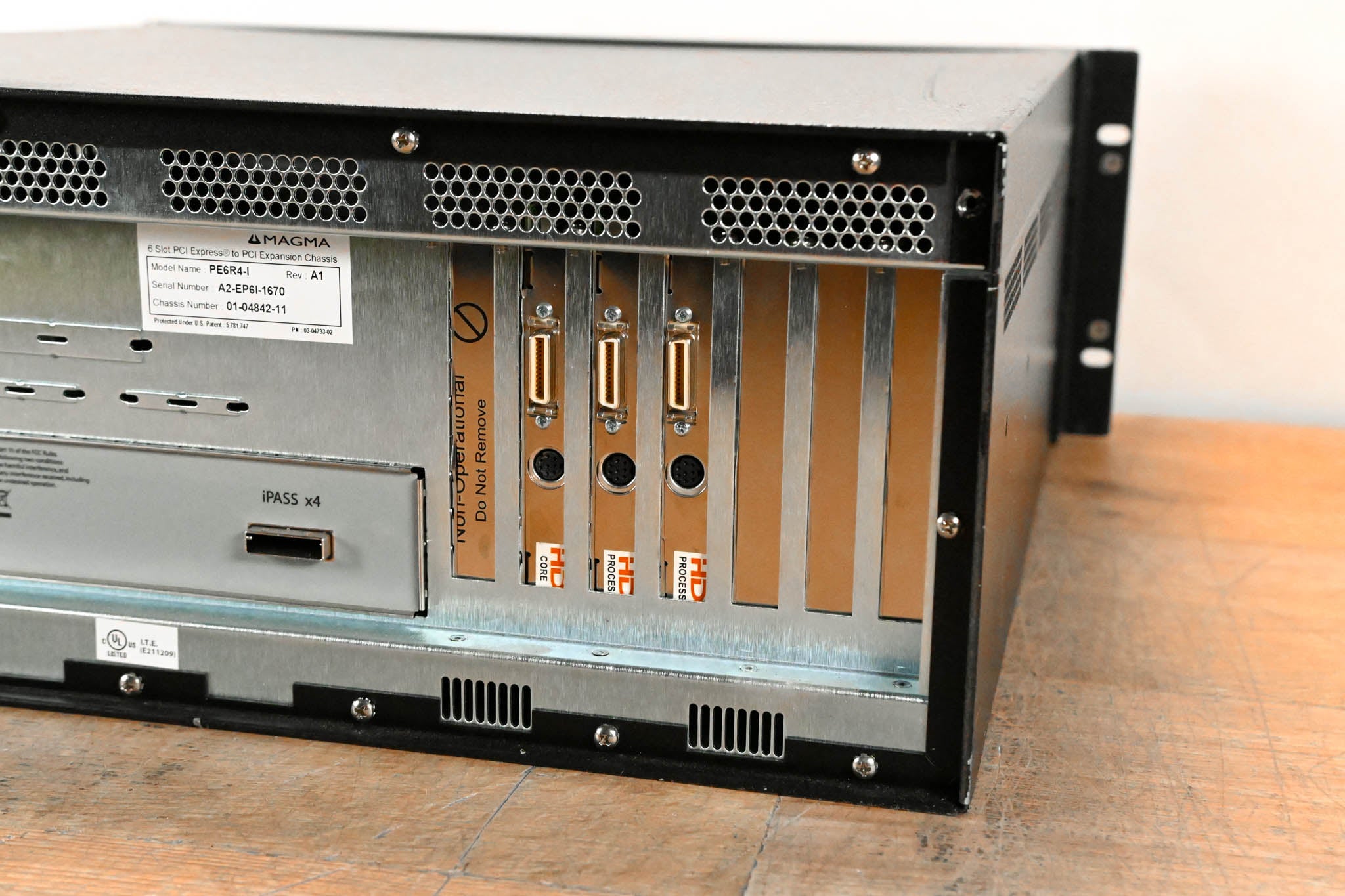 Magma PE6R4 6-Slot PCI Pro Tools HD Expansion Chassis with Cards