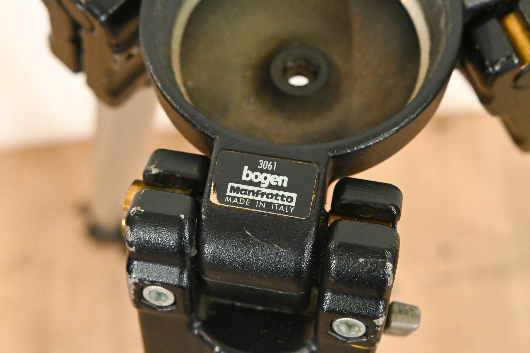 Manfrotto/Bogen 3061 Aluminum Tripod