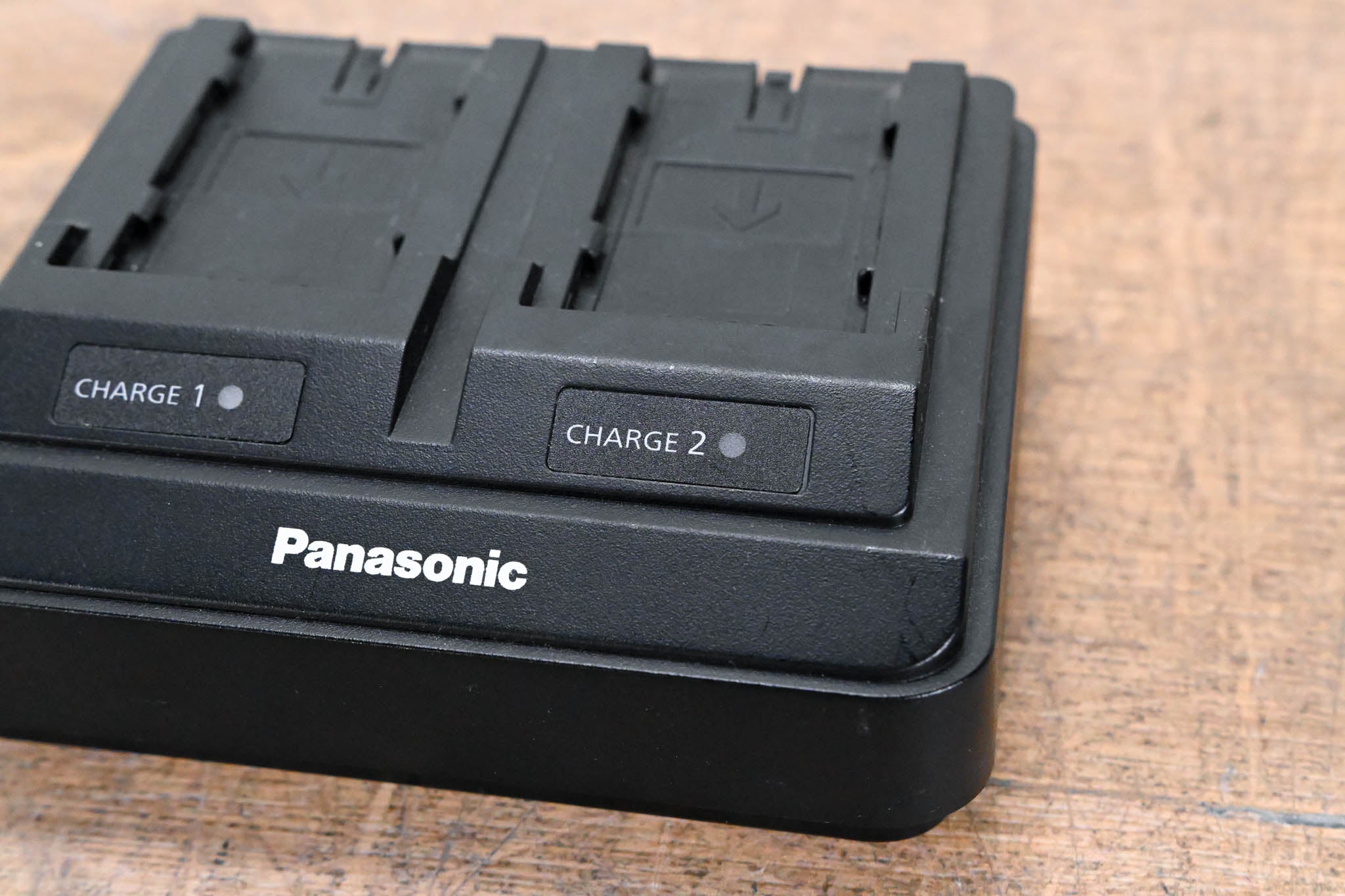 Panasonic AG-BRD50 Dual Battery Charger (NO POWER SUPPLY)