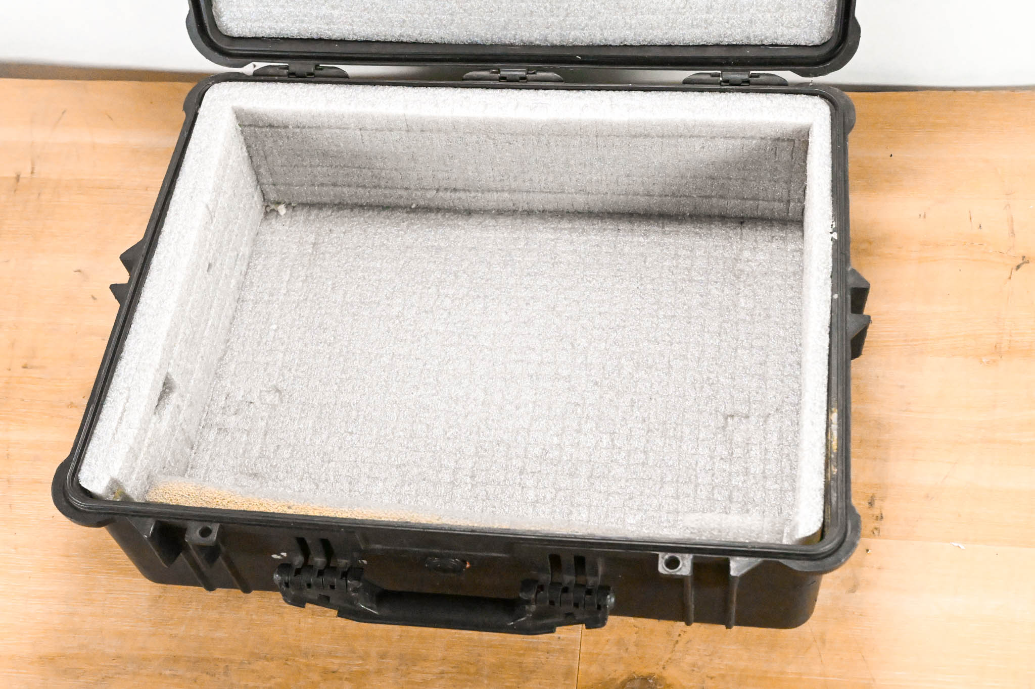 Pelican 1600 Protector Case