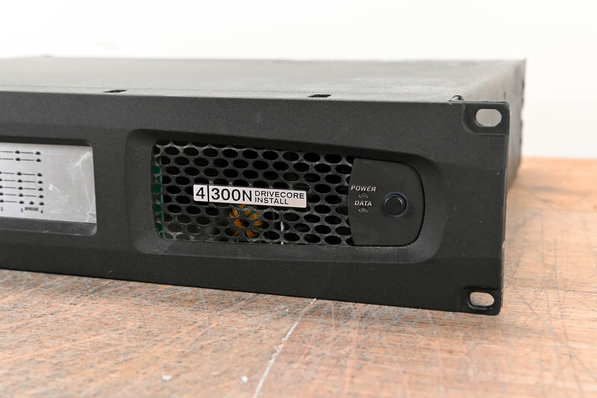 Crown DCi 4|300N DriveCore Install 4-Channel Power Amplifier