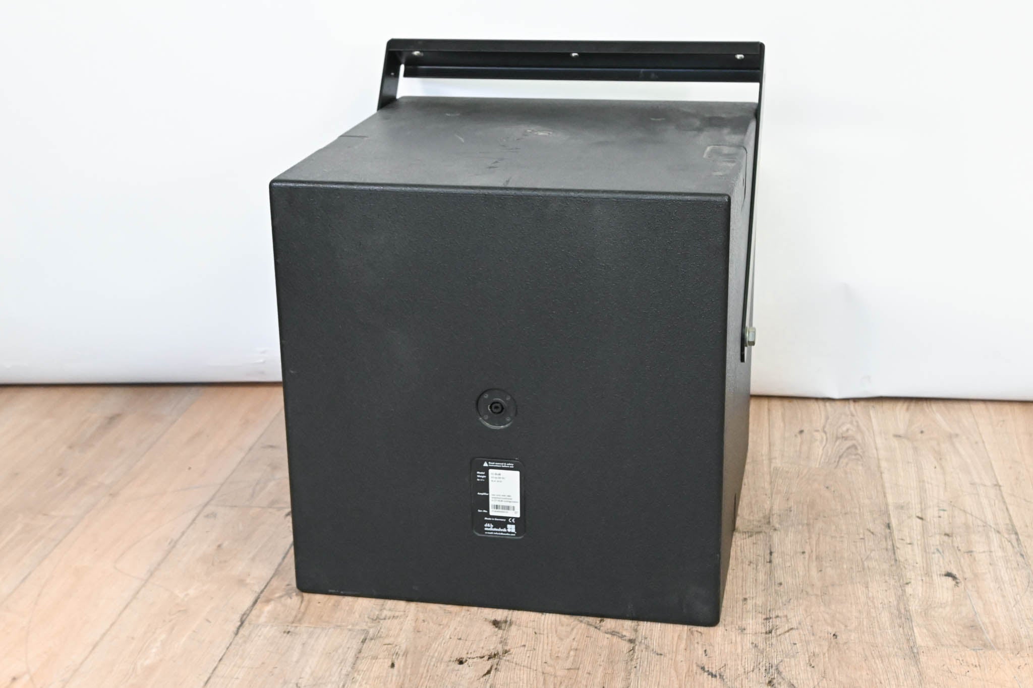 d&b audiotechnik Ci-SUB 18" Compact Bass-Reflex Passive Subwoofer