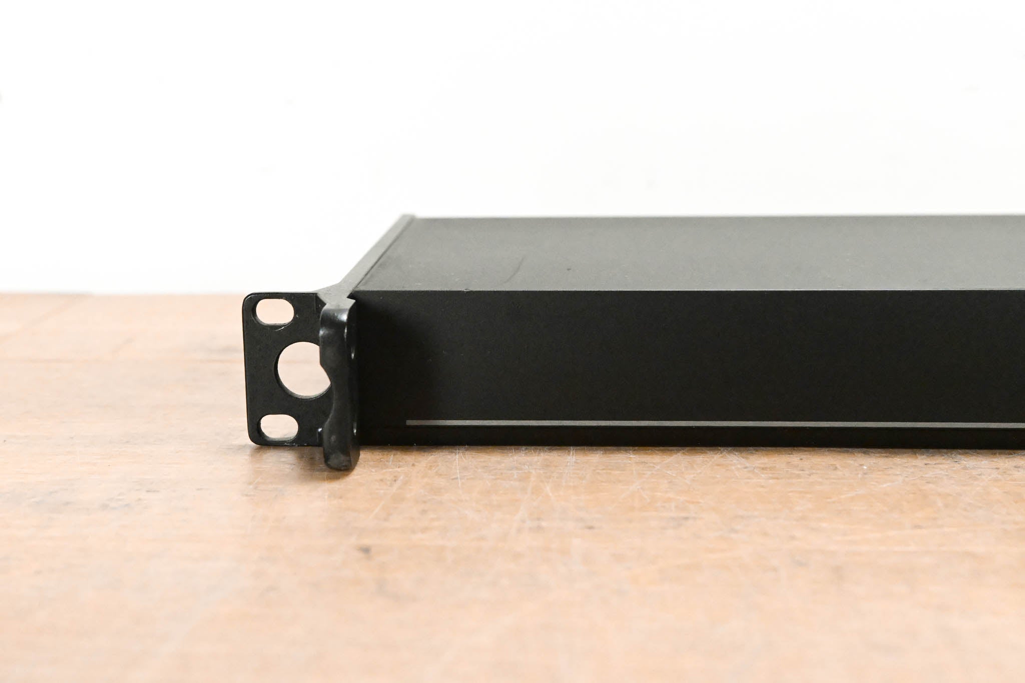 Sennheiser EM 2000 Wireless Microphone Receiver - Aw Range: 516-558 MHz