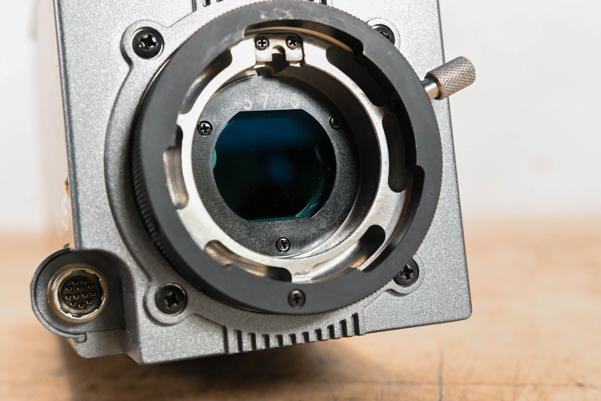 Ikegami HDL-45i 3CCD Multi-Purpose HDTV Camera