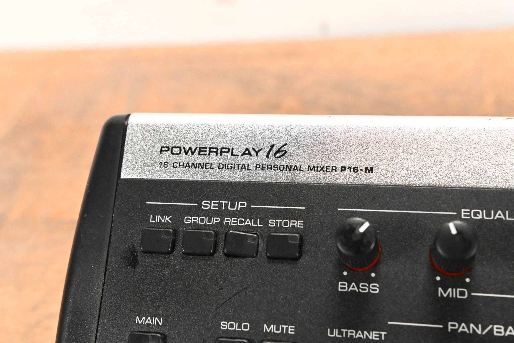 Behringer Powerplay P16-M 16-Channel Digital Personal Mixer