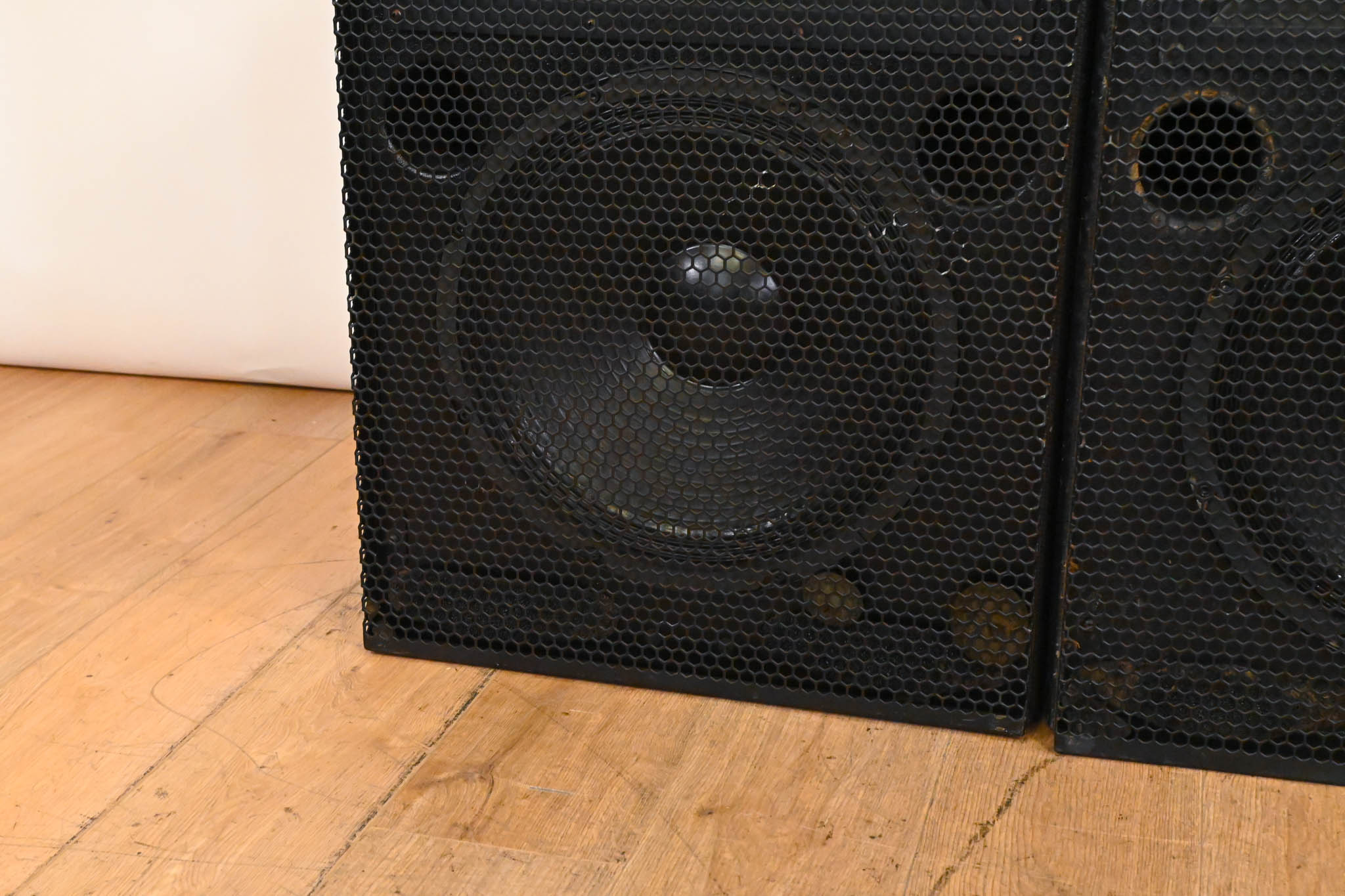 Meyer Sound CQ-2 Narrow Coverage Main Loudspeaker (PAIR)