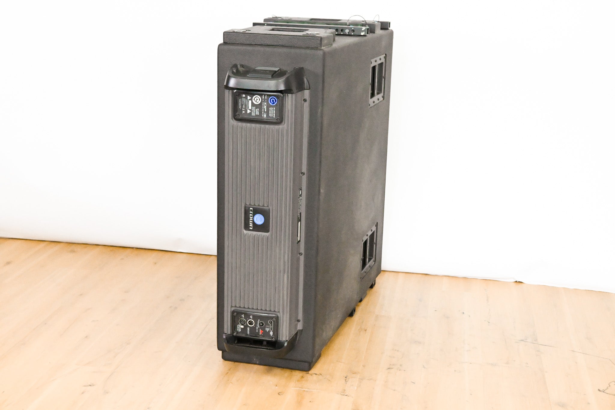 JBL VT4882DP Powered Dual 15" VerTec Line Array Subwoofer