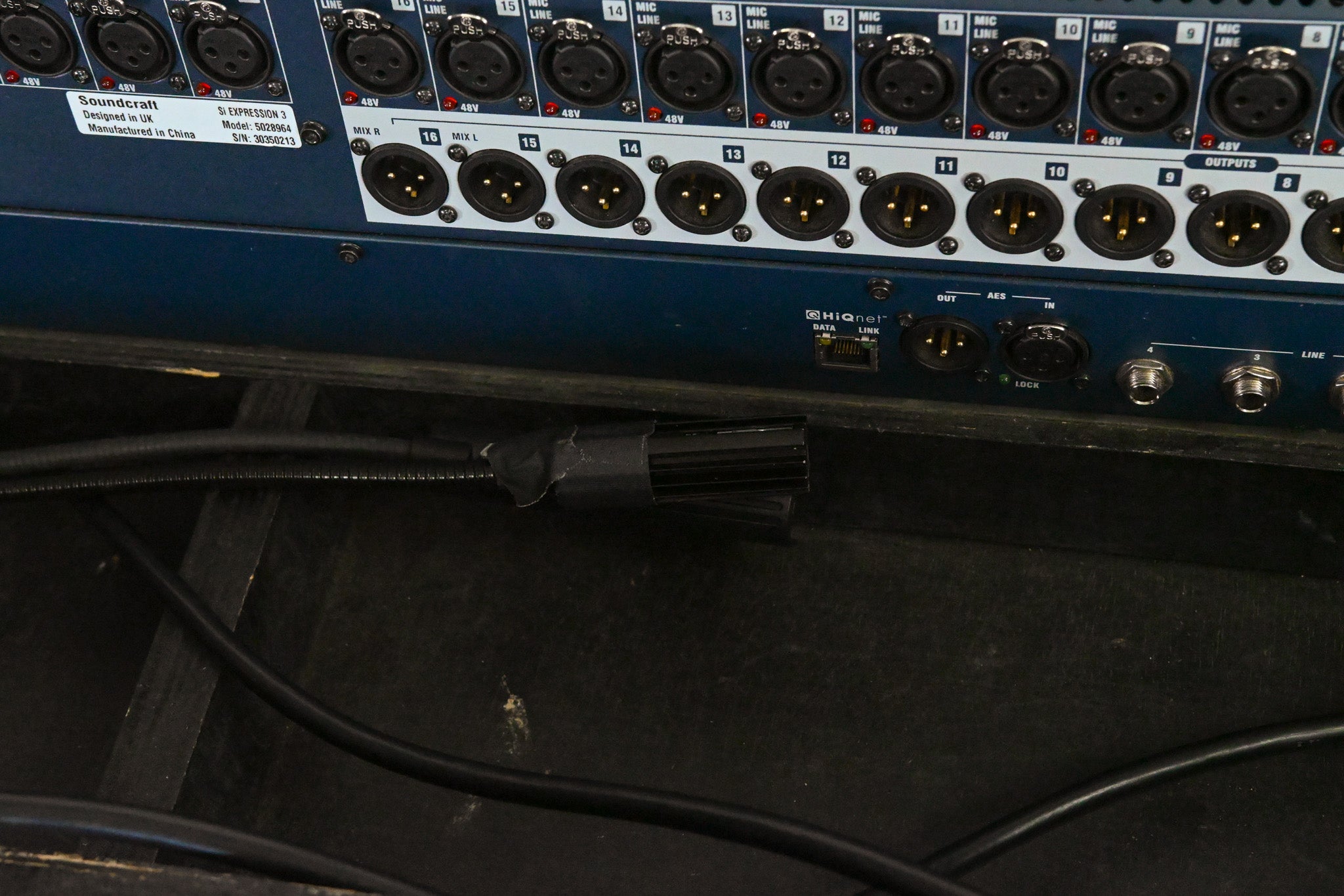 Soundcraft Si Expression 3 Digital Mixer w/ MADI-USB Card & Road Case