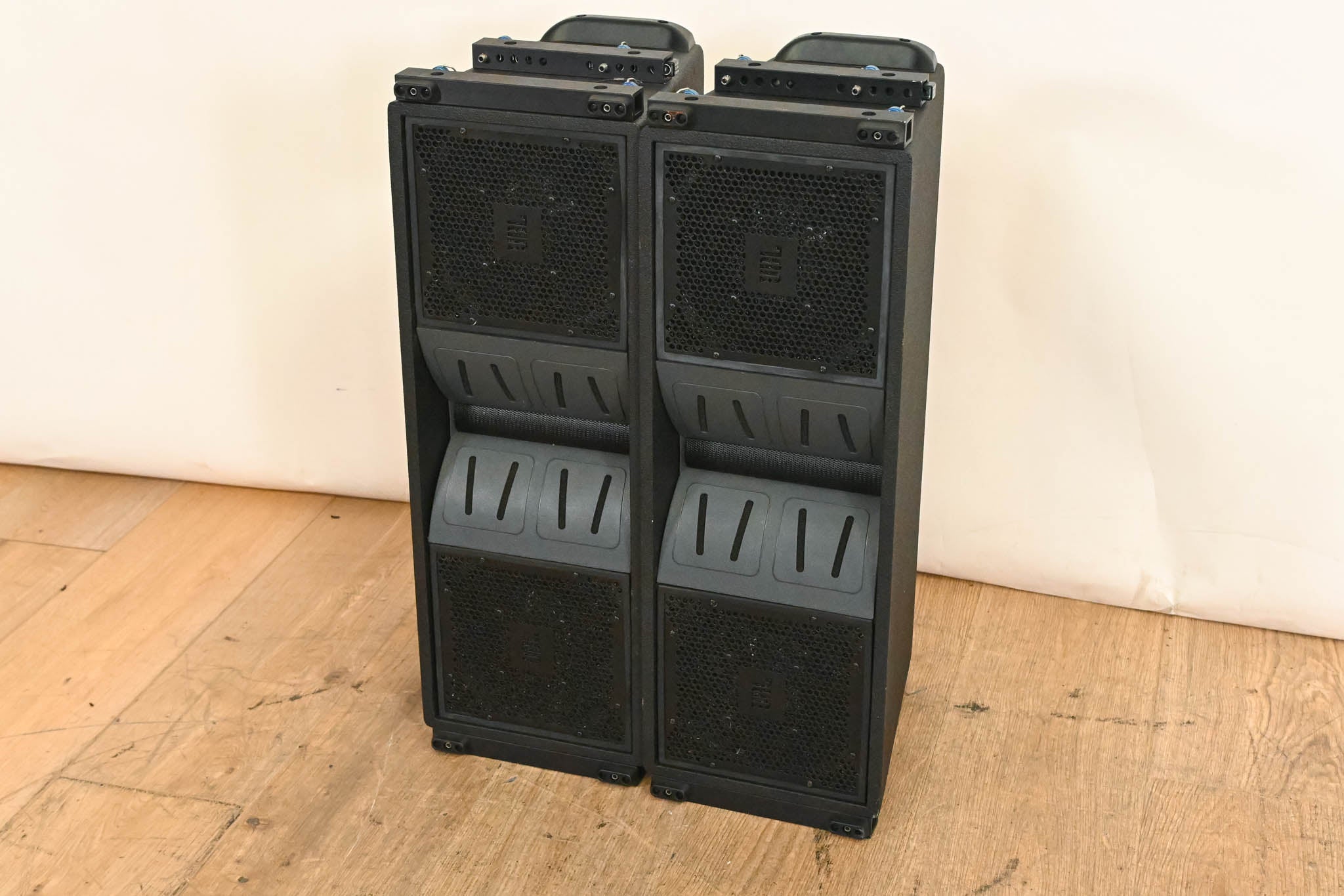 JBL VT4886 Dual 6.5" Passive Compact Line Array Loudspeakers (PAIR)