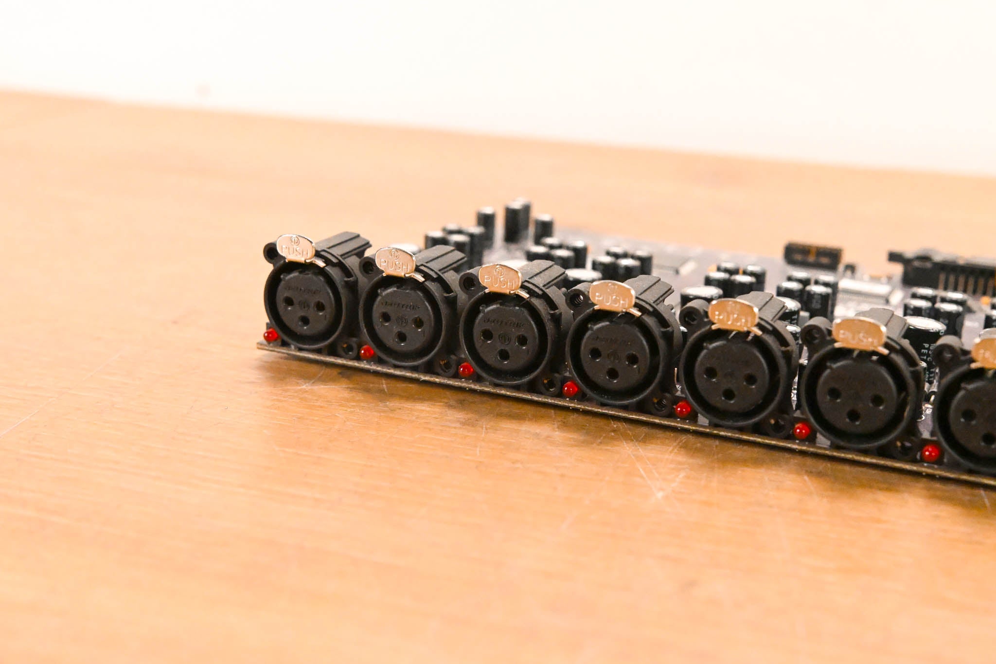 Midas DL241 Analogue Input Module 8-Channel XLR Card - Issue D
