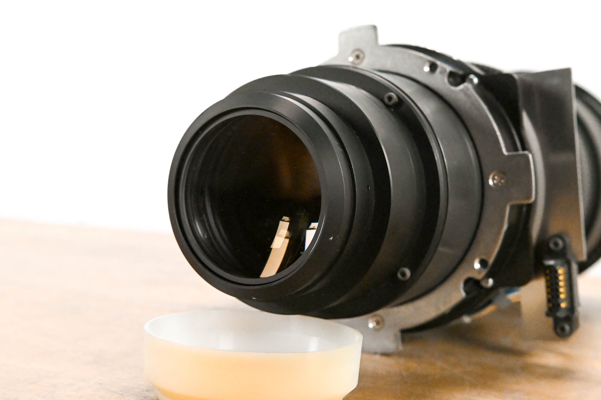 Christie 7.5-11.2:1 0.95" SXGA+ / 6.9-10.4:1 0.95" HD Zoom Lens