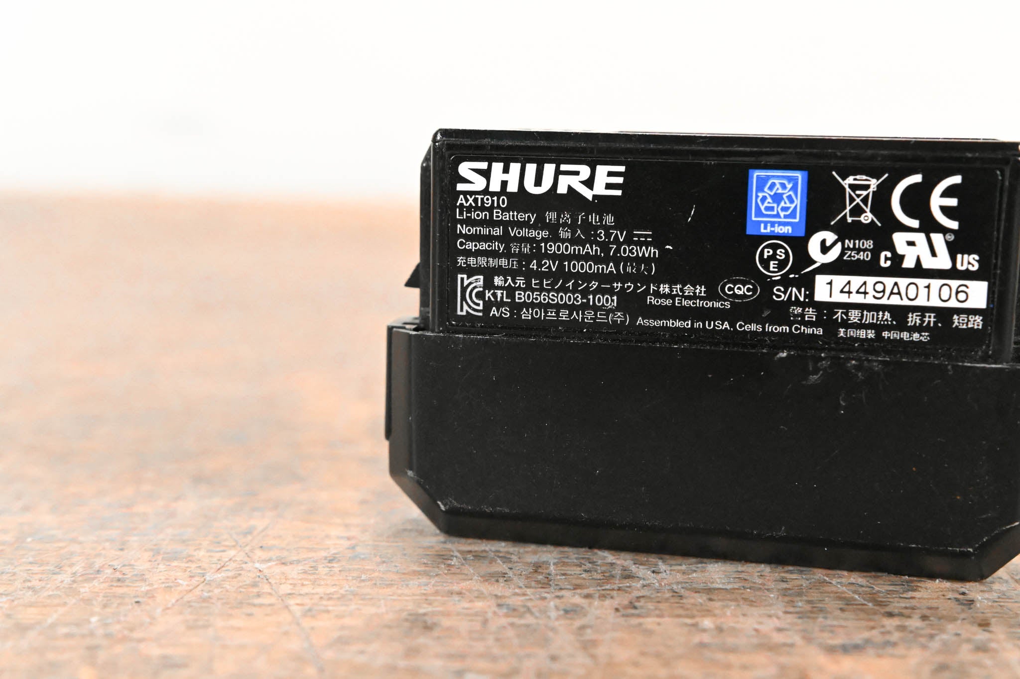 Shure AXT910 Axient Bodypack Rechargeable Battery