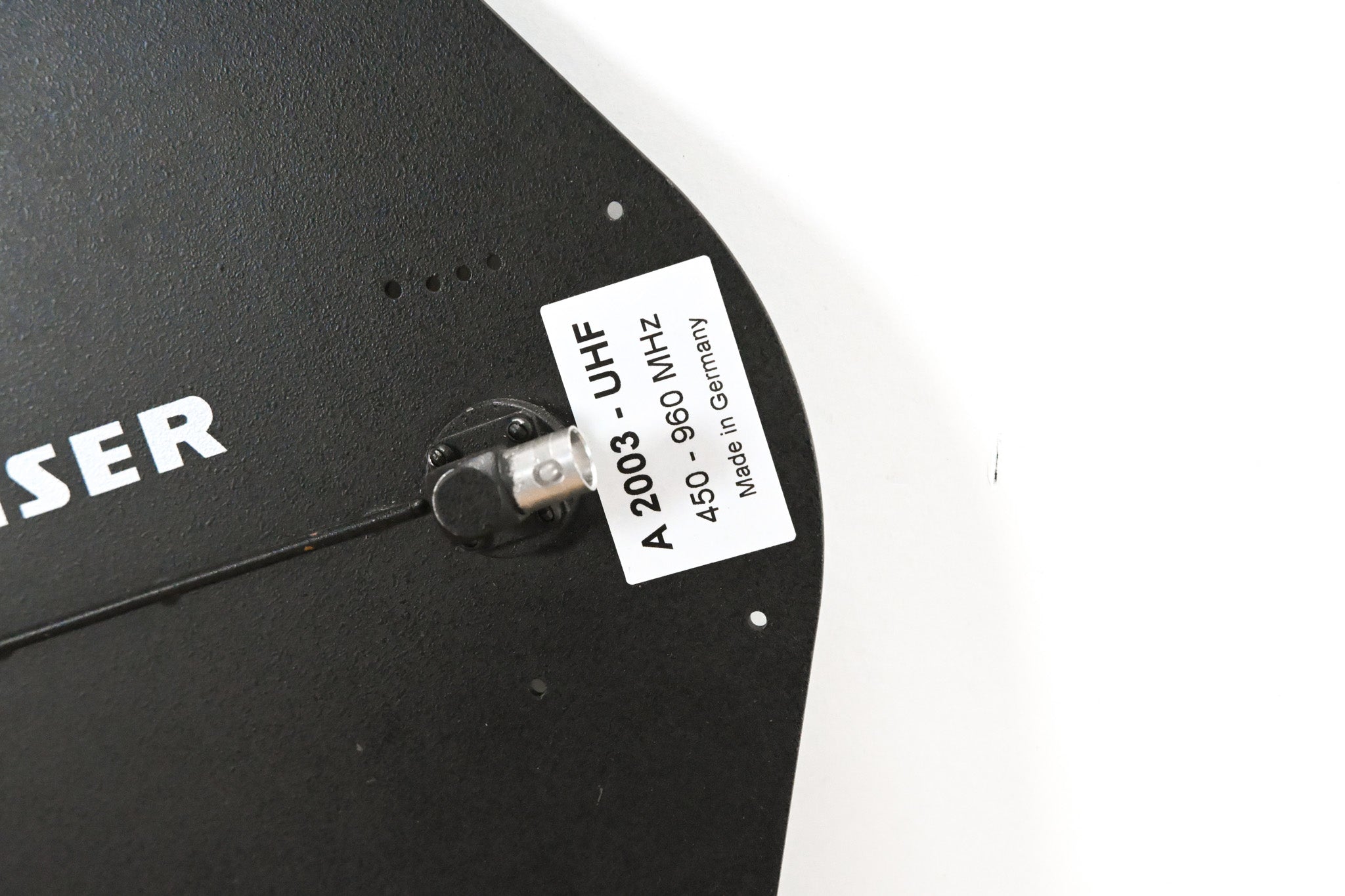 Sennheiser A-2003-UHF Passive Directional Antenna - 450-960 MHz