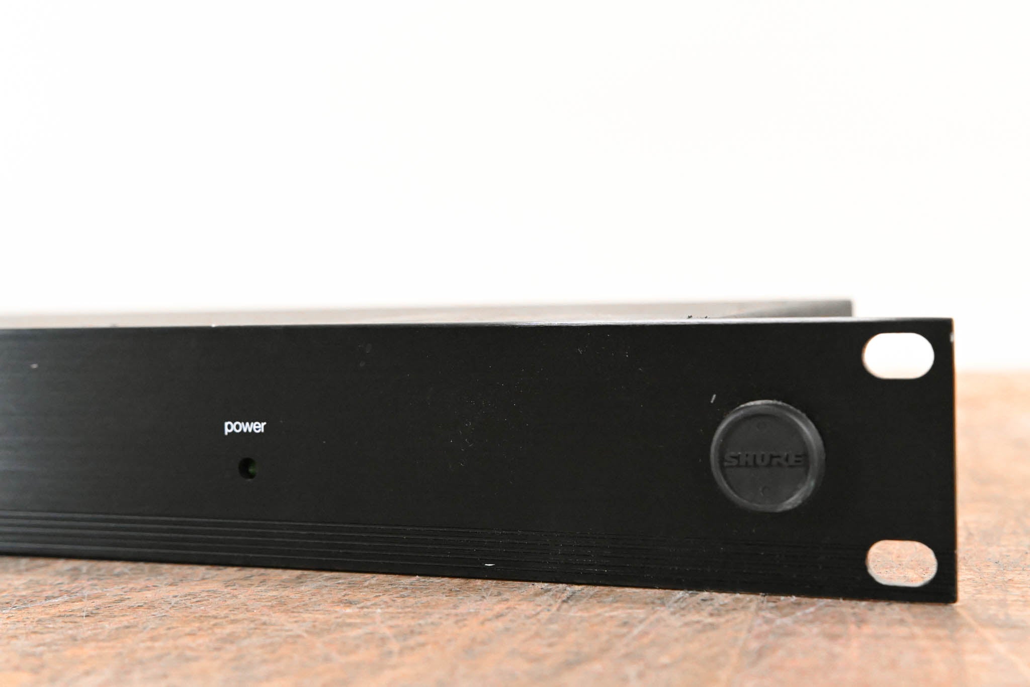 Shure UA844+SWB UHF Wideband Antenna Distribution System NO POWER SUPPLY