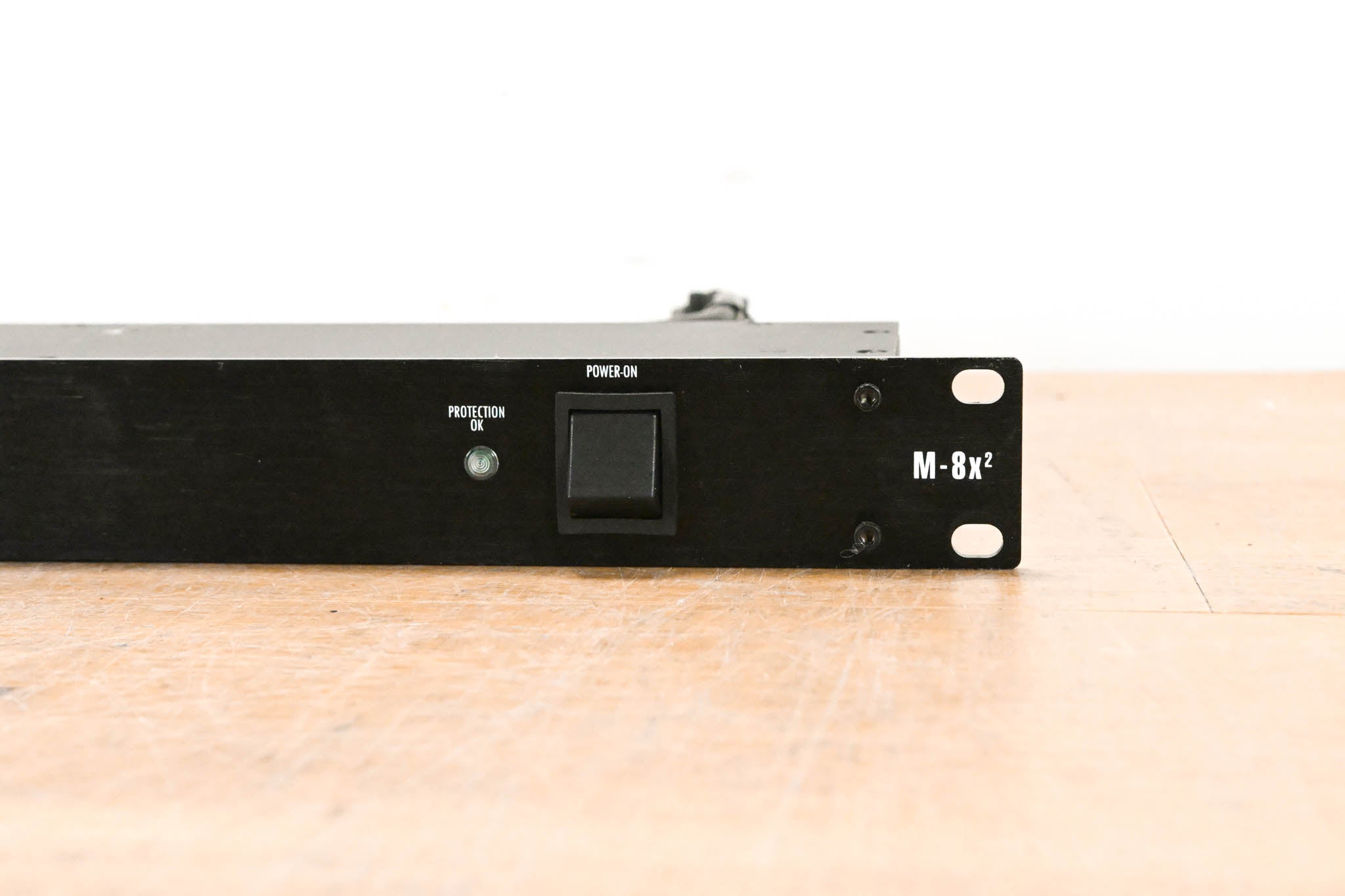 Furman M-8x2 8-Outlet Power Conditioner