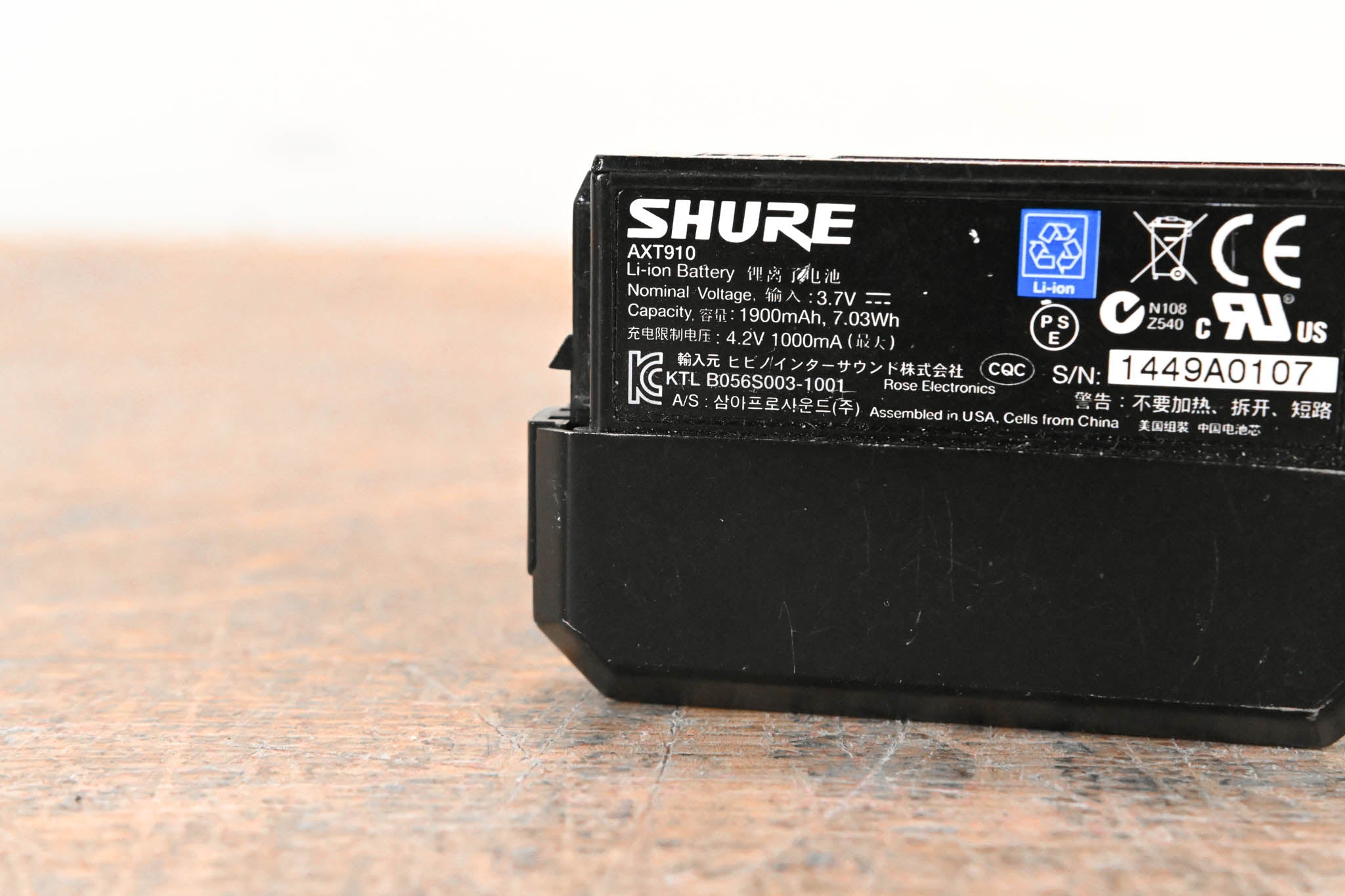 Shure AXT910 Axient Bodypack Rechargeable Battery