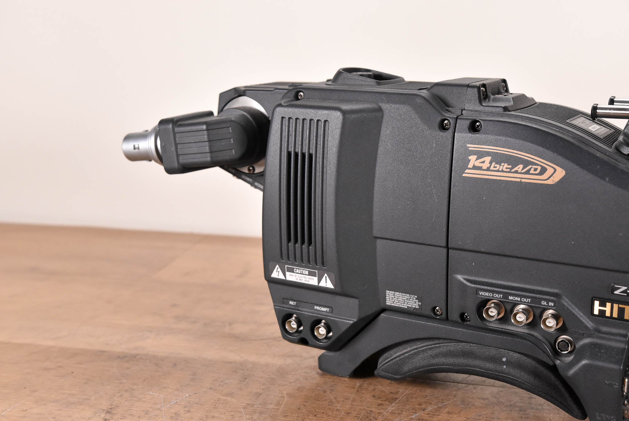 Hitachi Z-4500W 3-CCD Camcorder with CX-Z3A Triax Adapter CG00WWF