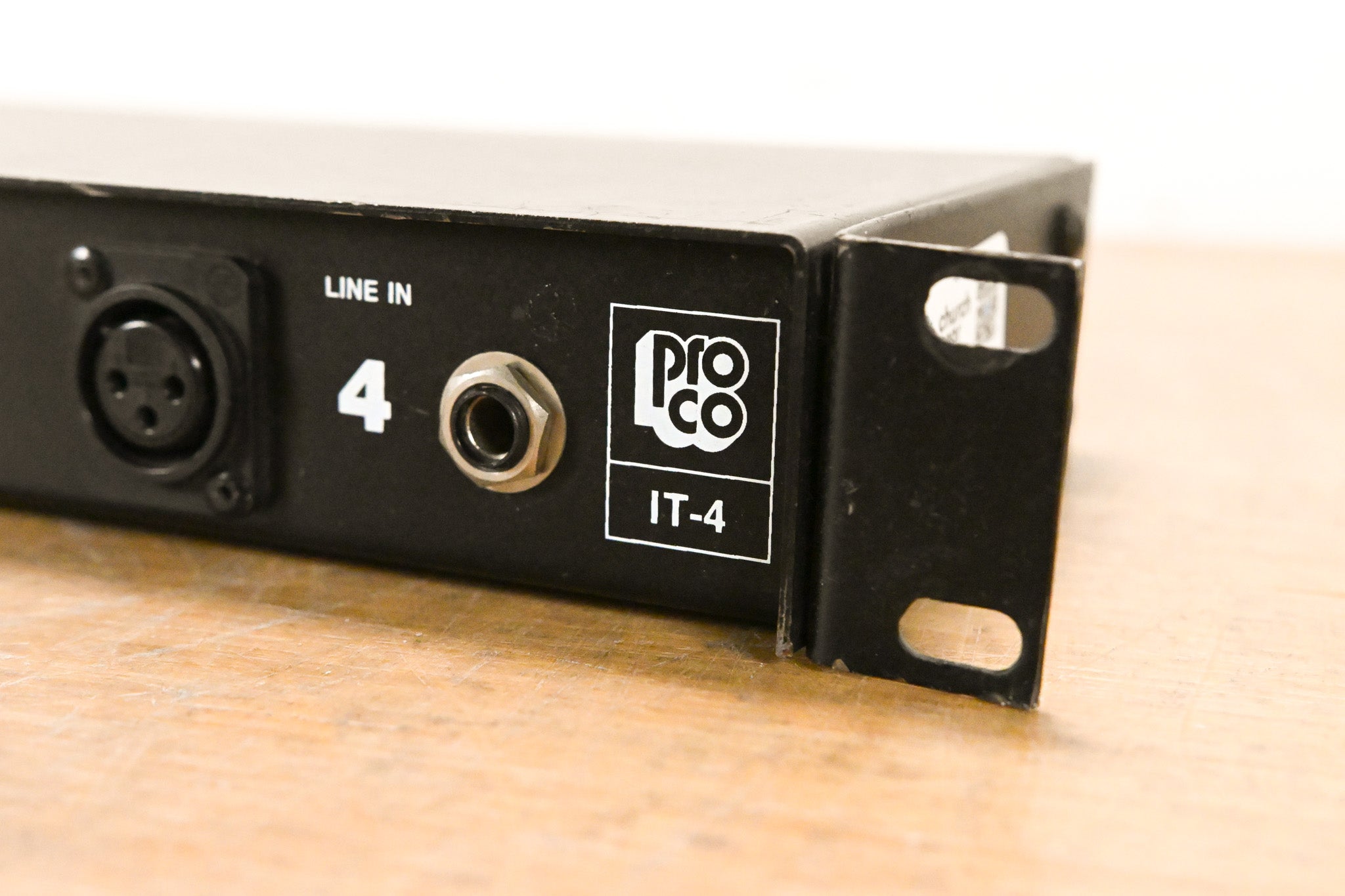 ProCo IT-4 4-Channel Isolation Transformer Unit