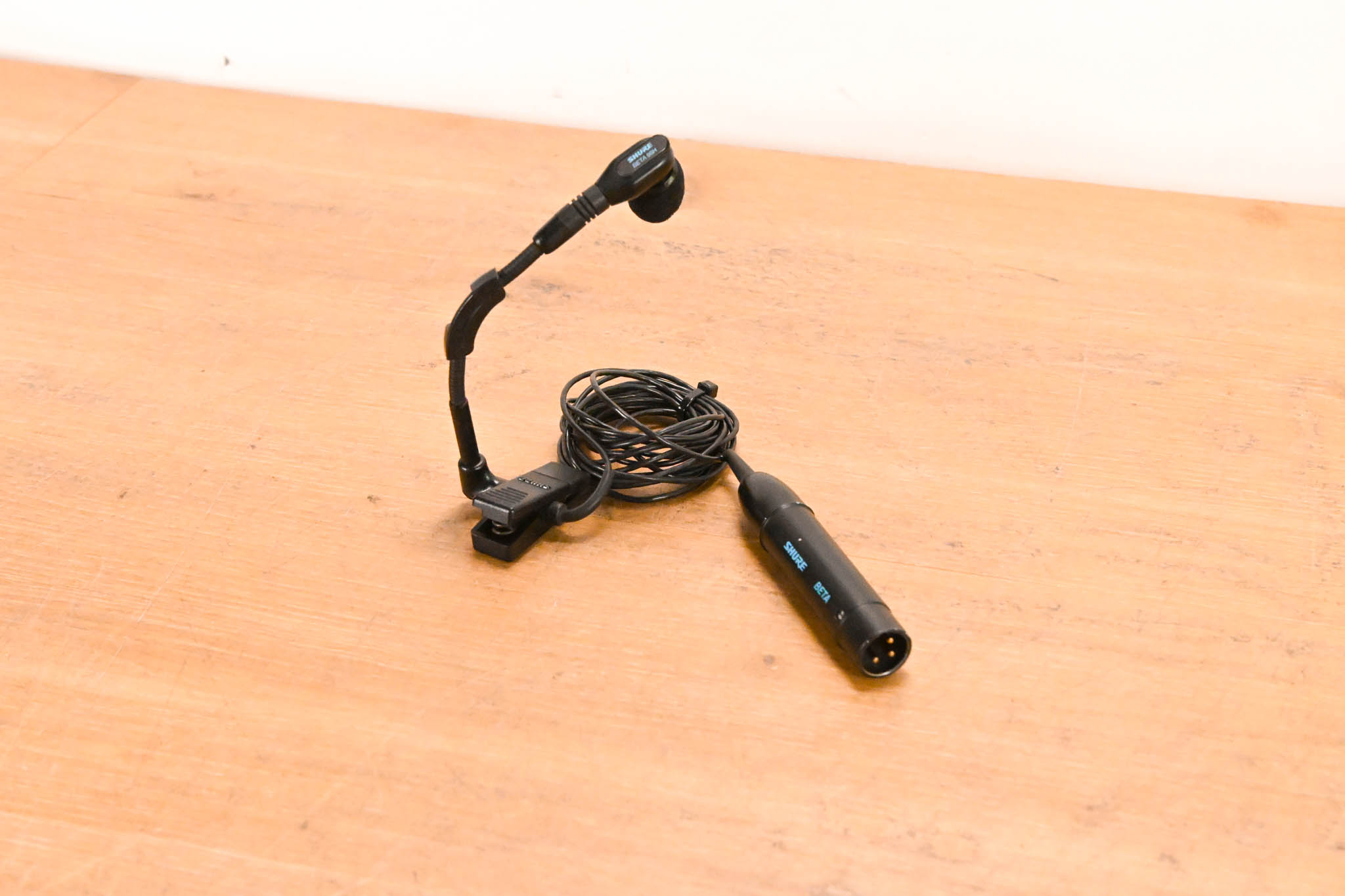 Shure Beta 98H/C Miniature Cardioid Condenser Instrument Microphone