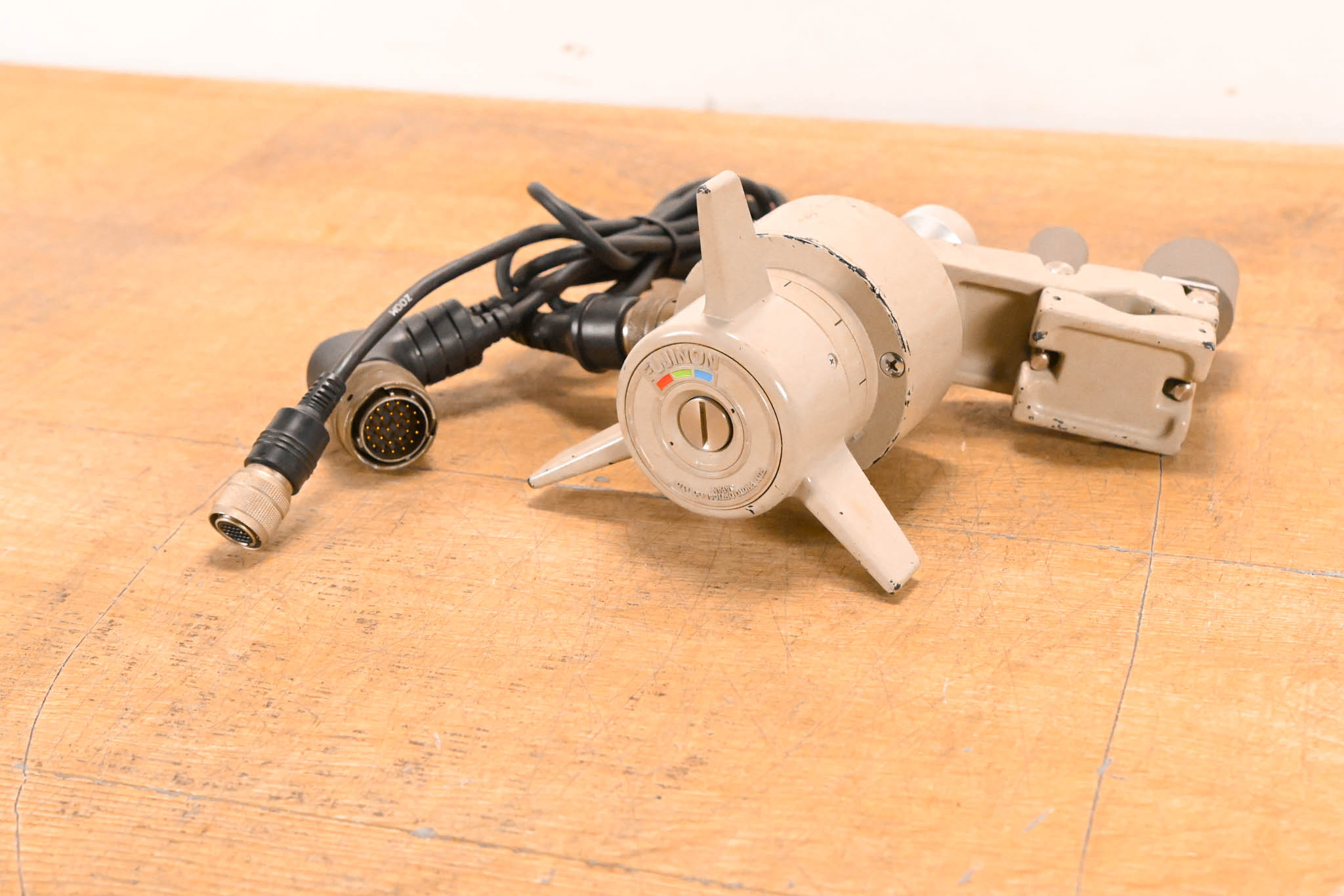 Fujinon EPD-12C Focus Controller with MCA-6B Clamp