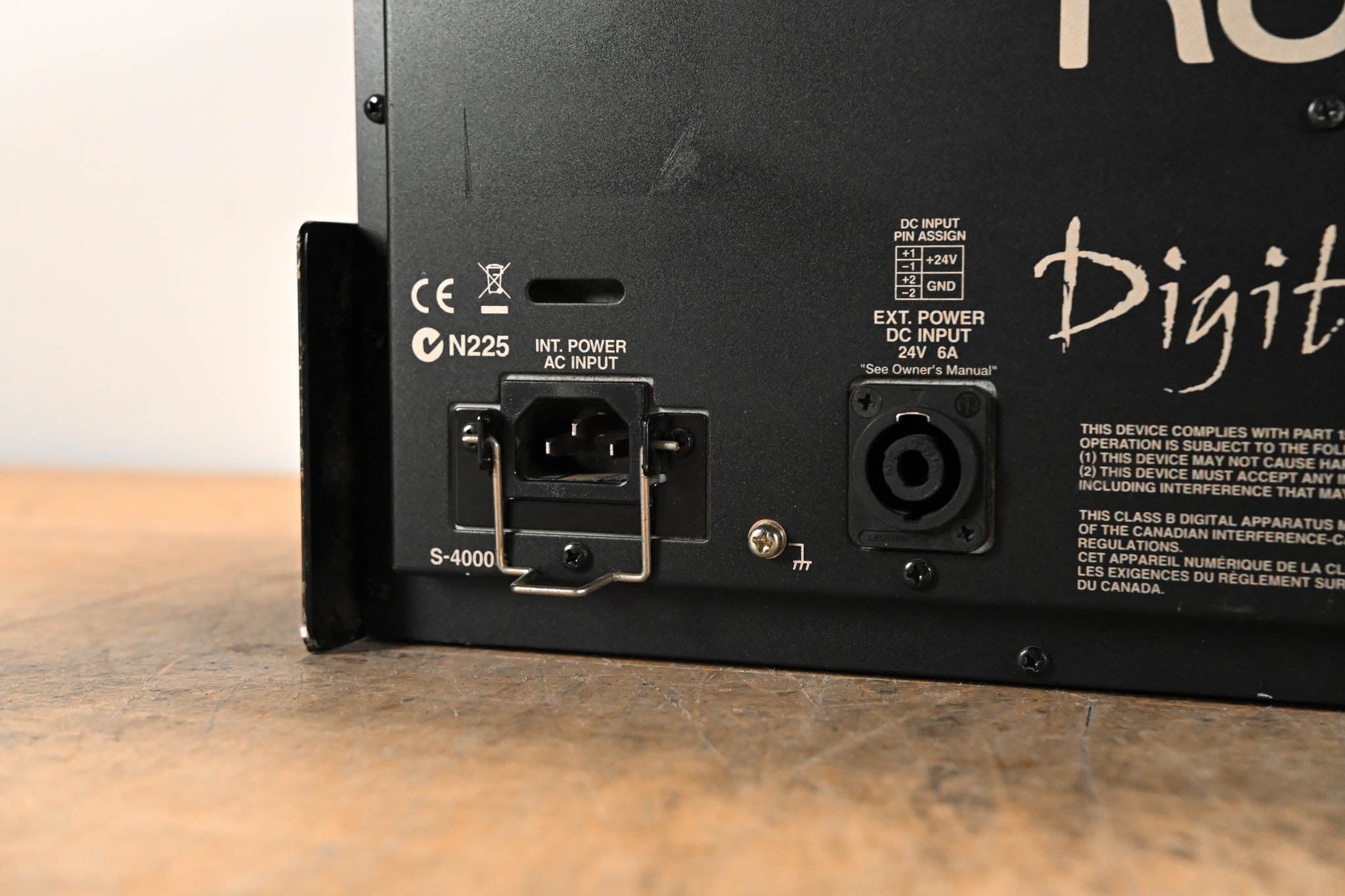 Roland S-4000S-3208 Digital Snake 24x16 Modular Stage Unit