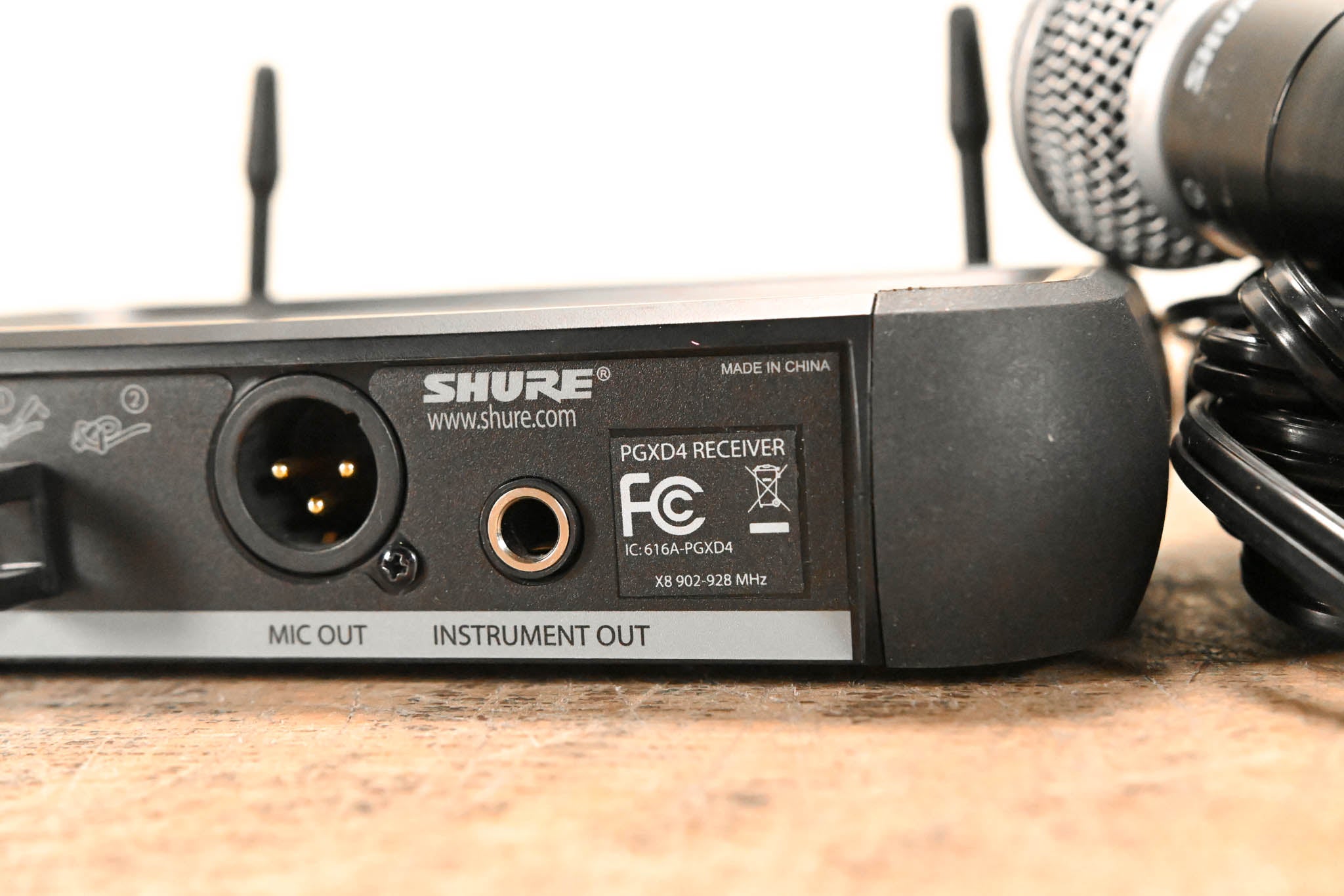 Shure PGXD24/BETA58-X8 Digital Wireless Handheld Microphone System