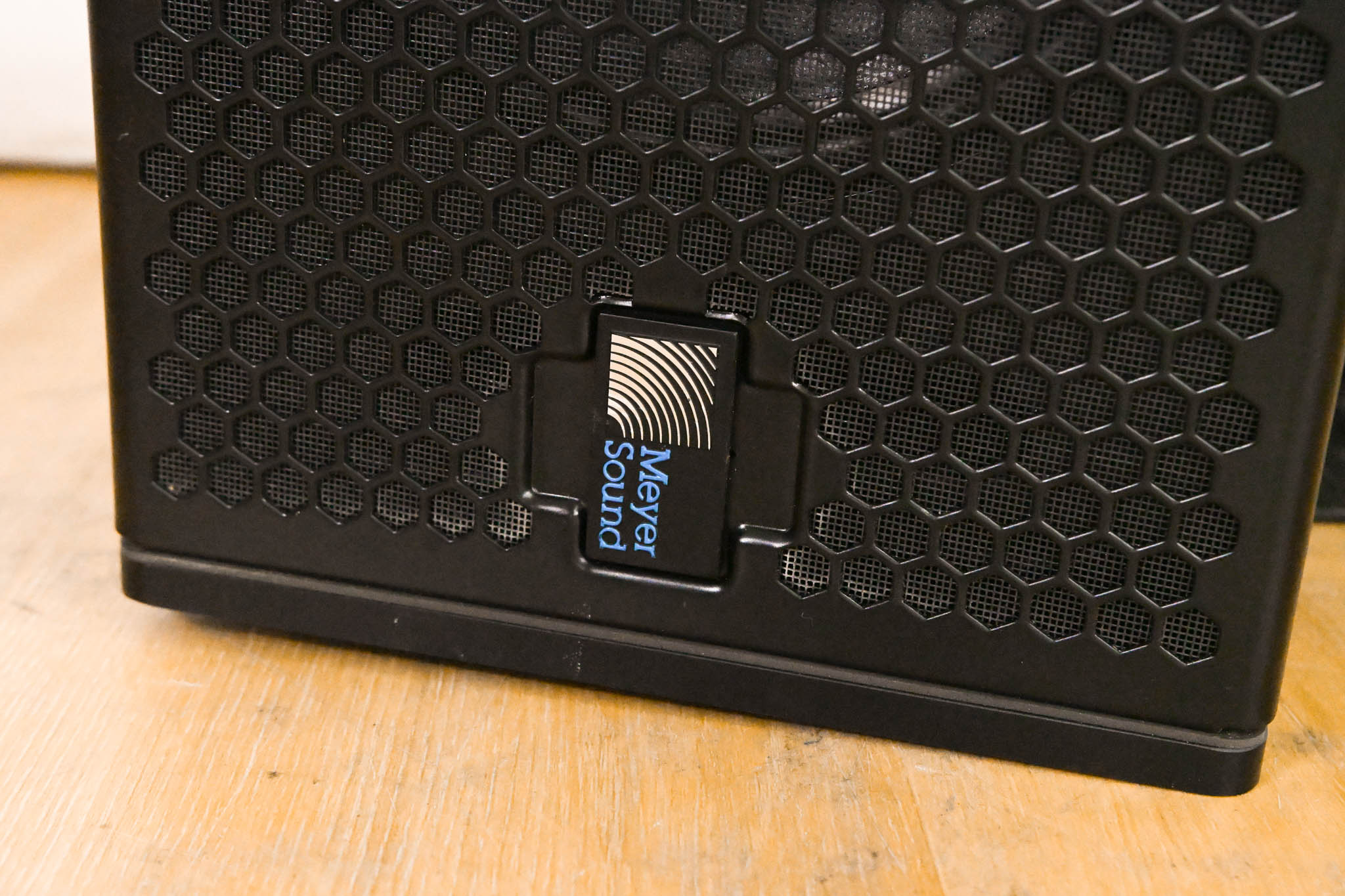 Meyer Sound UPJunior UltraCompact VariO Loudspeaker