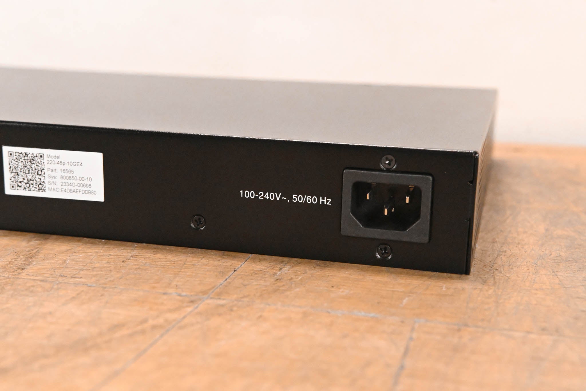 Extreme Networks 220-48P-10GE4 ExtremeSwitching 220 48-Port Switch