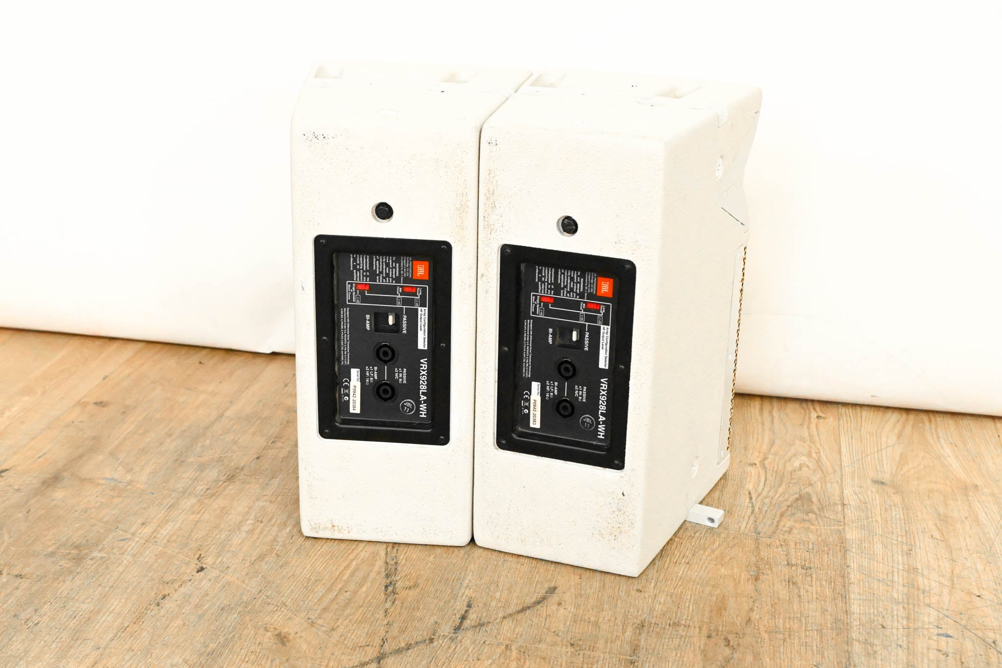 JBL VRX928LA-WH 8" Two-Way Line Array Loudspeaker System (PAIR)