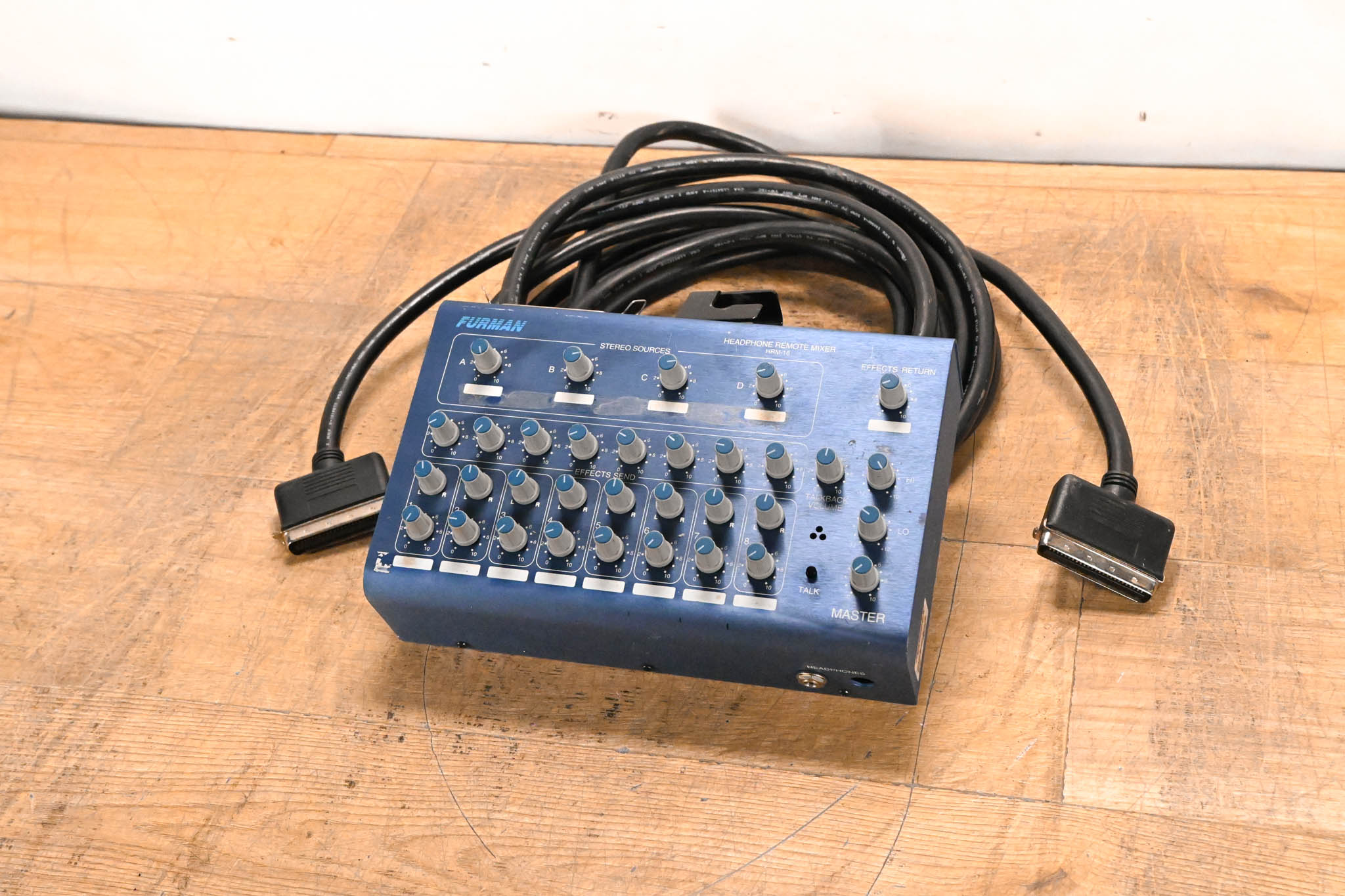 Furman HRM-16 16-Channel Headphone Mixing Station