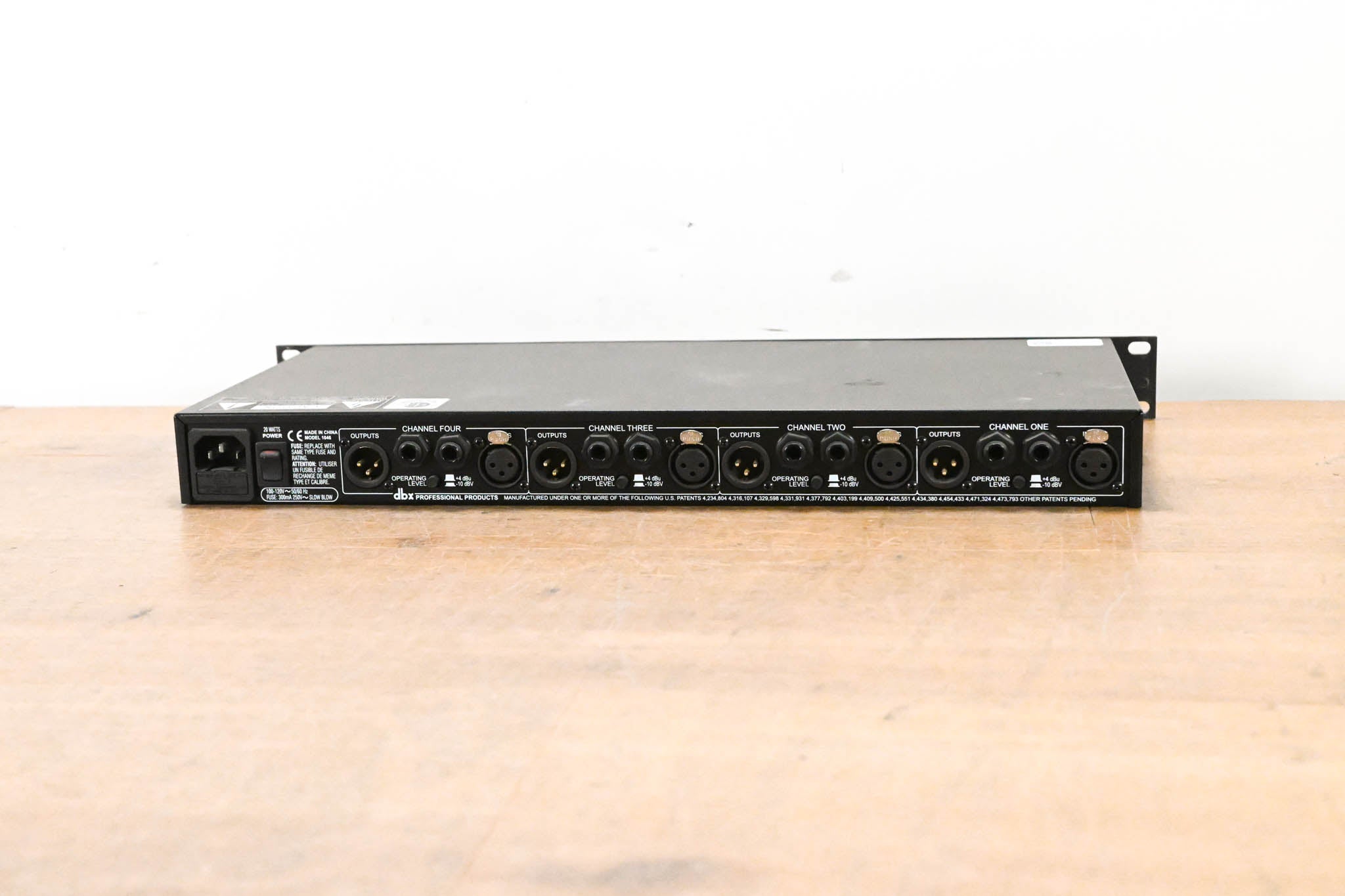 dbx 1046 Quad Compressor/Limiter