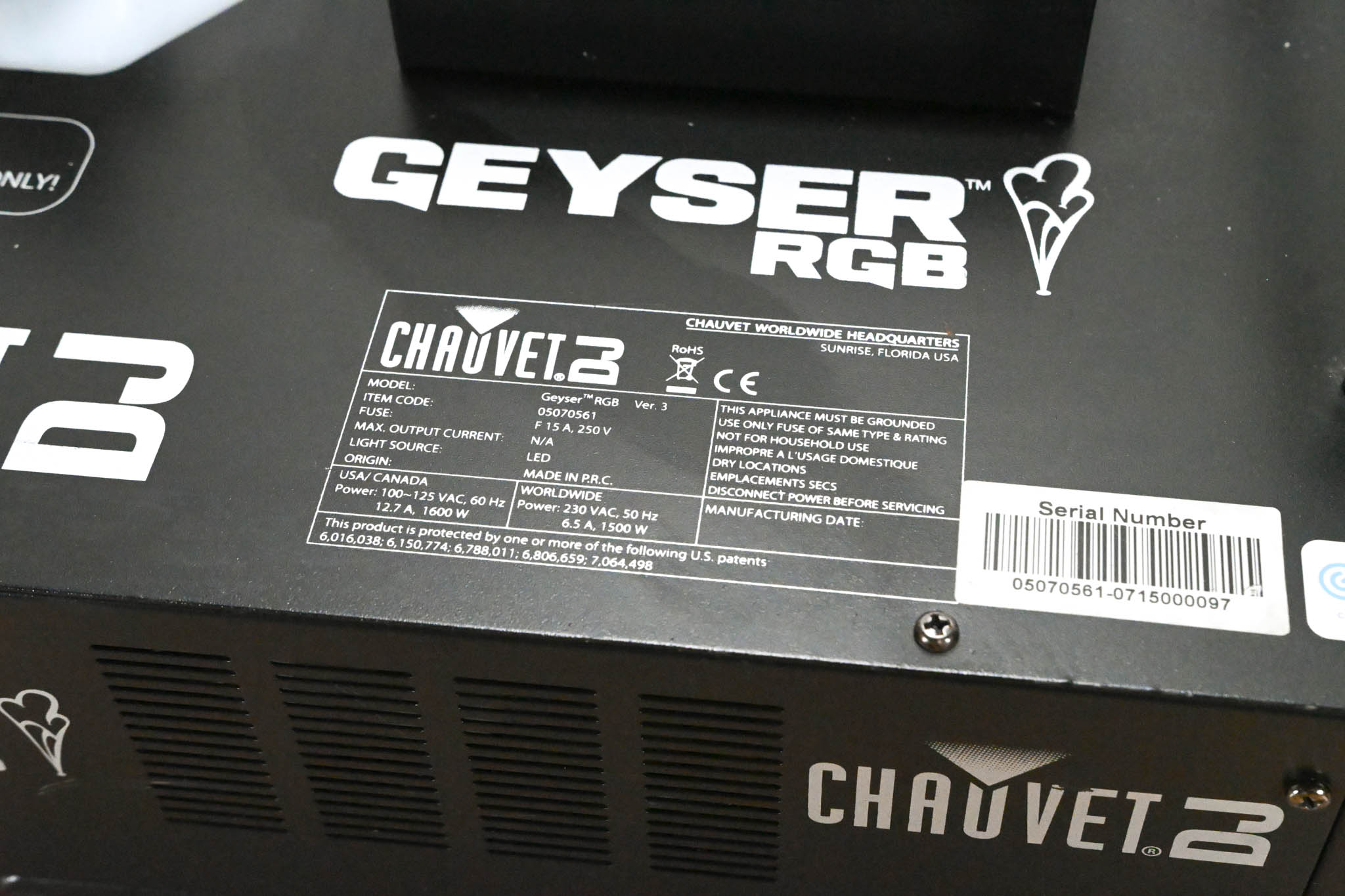 Chauvet Geyser RGB Ver 3 LED Lighting Effect and Fog Machine