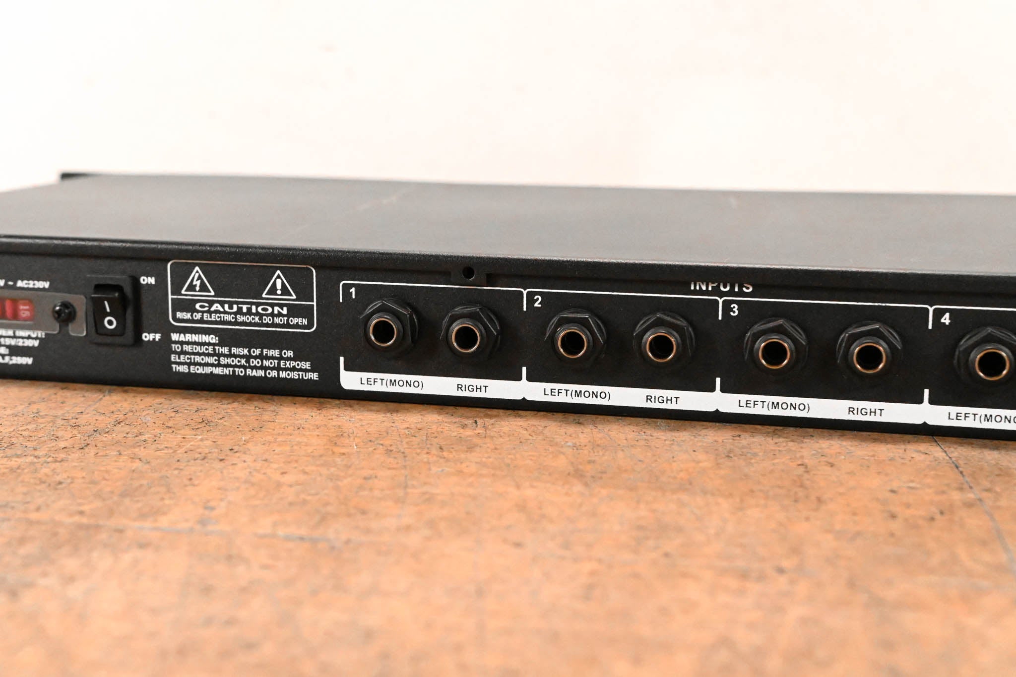 Elite Core HA4x4 4-Channel Headphone/Line Distribution Amplifier