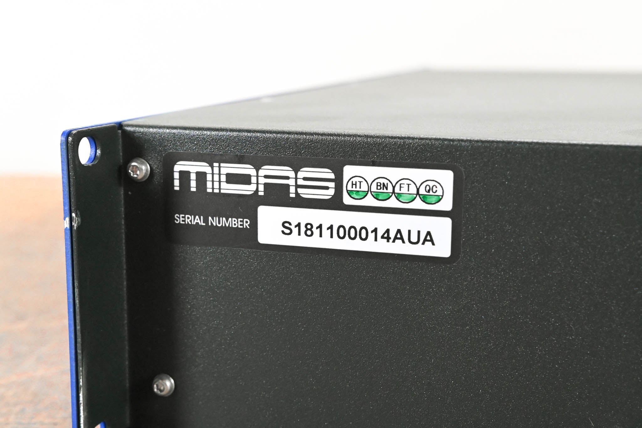 Midas DL152 PRO Series 24-Output Stage Box