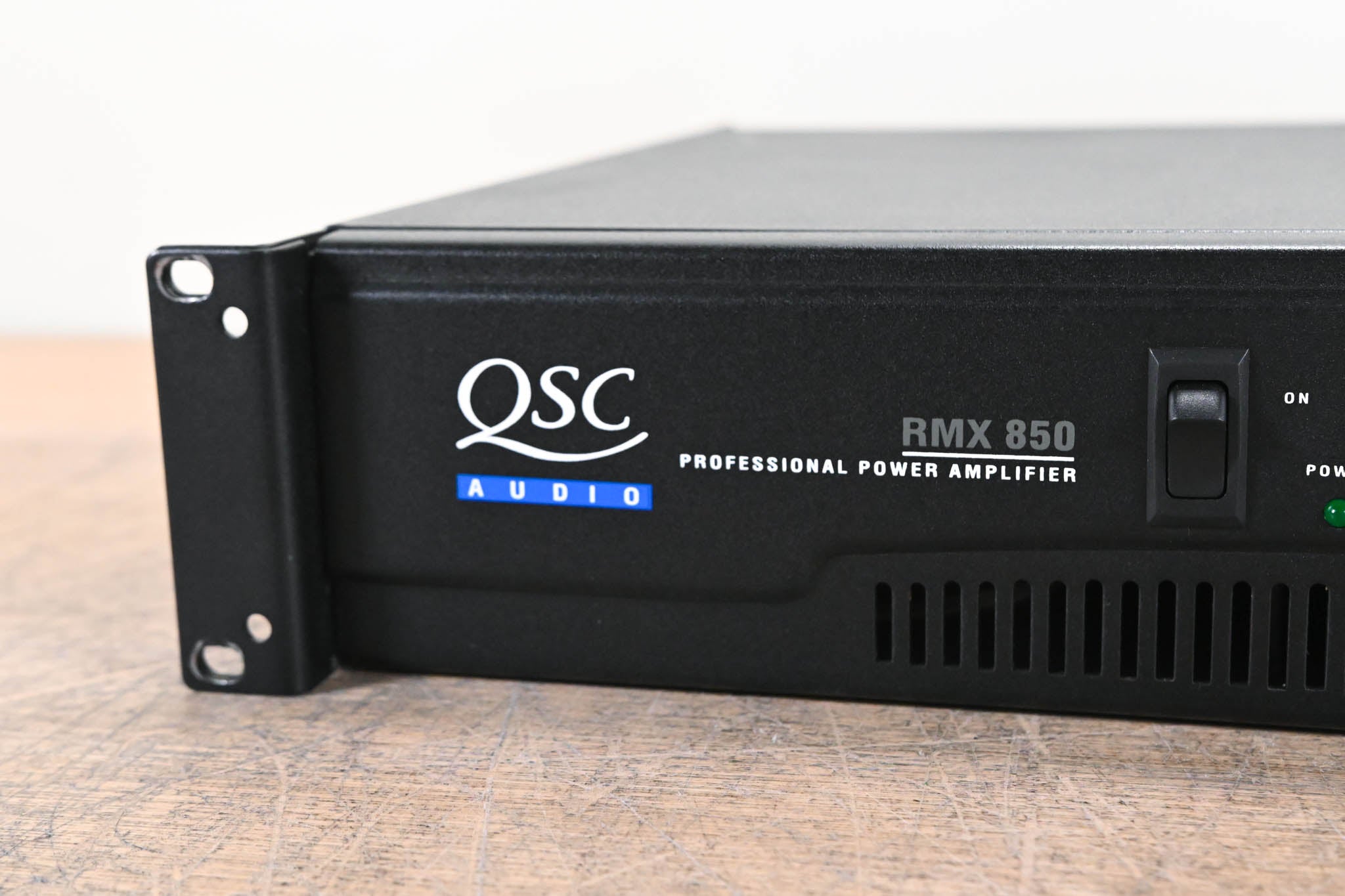 QSC RMX850 2-Channel Power Amplifier