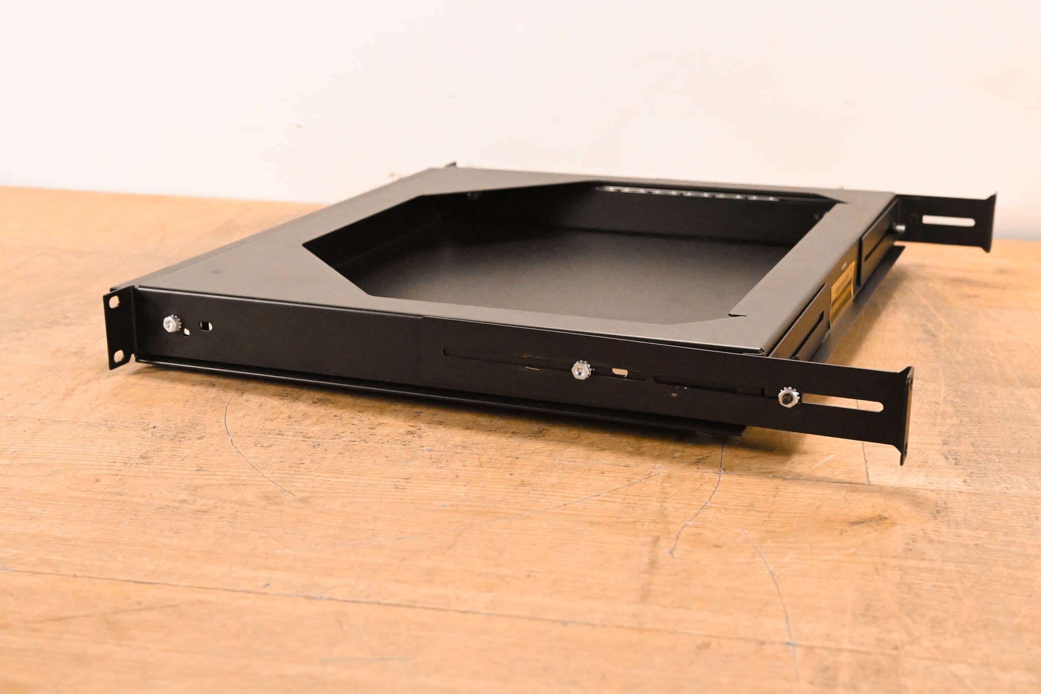 Gator Rackworks GRW-SHELF1SLD 1U Sliding Shelf, 13.8″ Deep