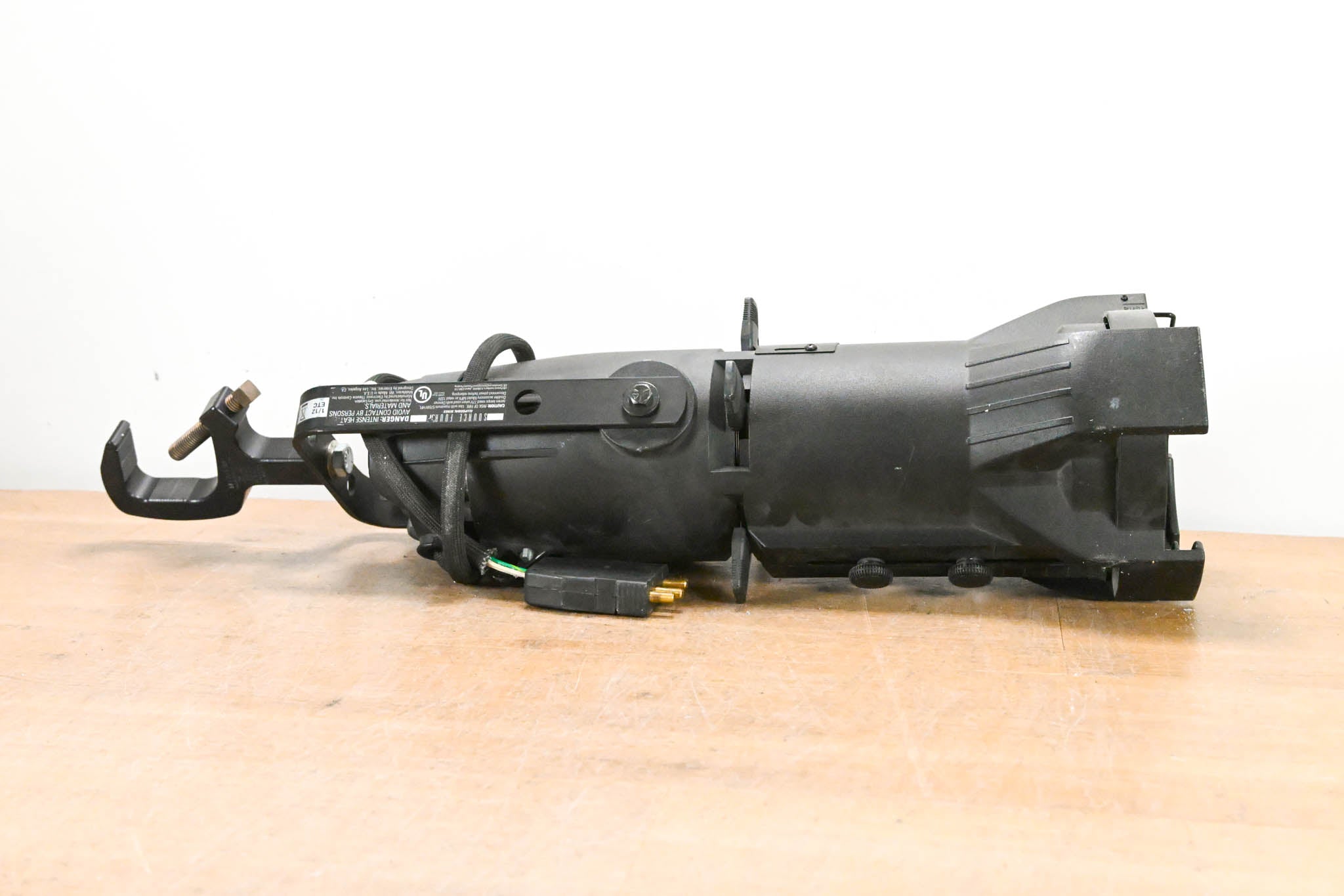 ETC Source Four Jr 25-50 Degree Zoom 575 Ellipsoidal Light