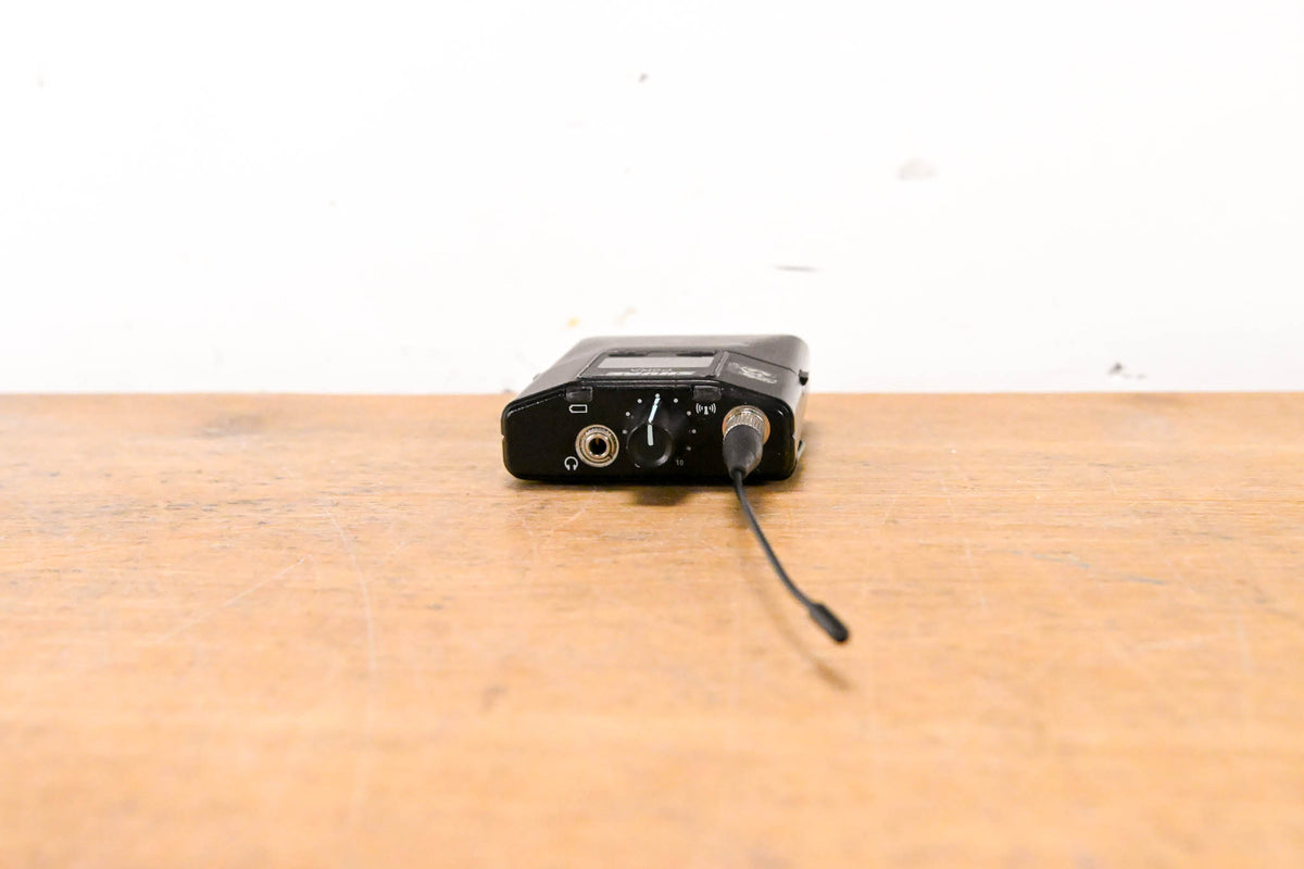 Shure PSM 900 Wireless IEM System L6 Band: 656-692 MHz (NO POWER SUPPLY)