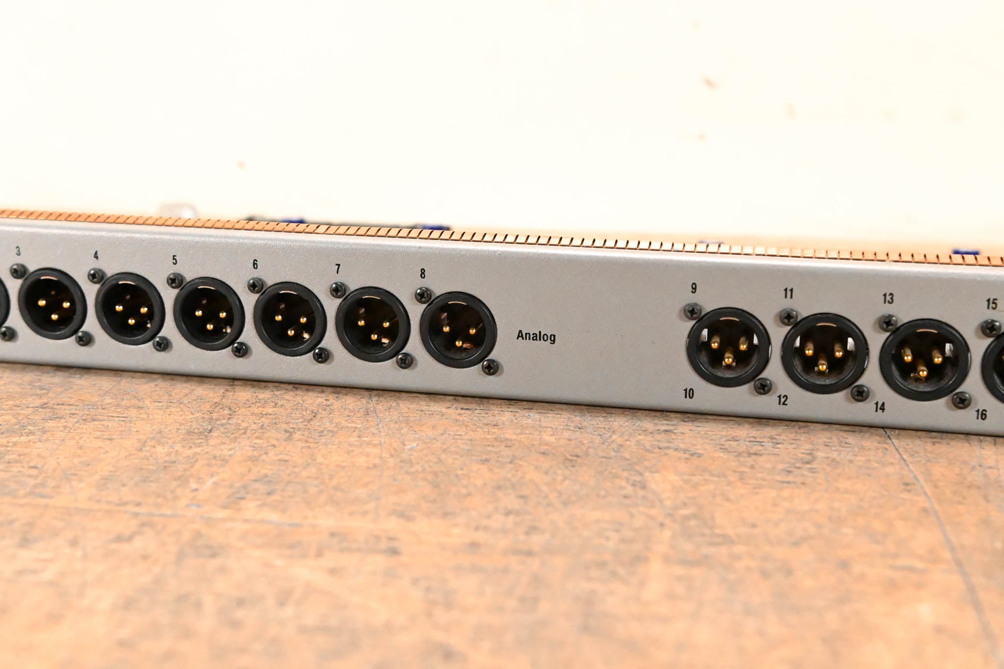 AVID XO16 Analog/Digital Output Card for VENUE Mix Rack and VENUE SC48