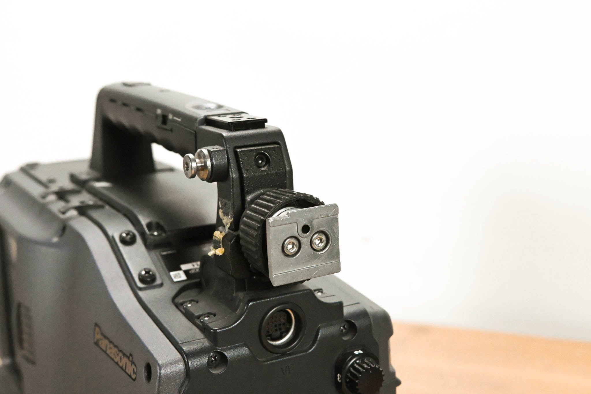 Panasonic AG-HPX500P 2/3" Shoulder-Mounted P2HD Camcorder