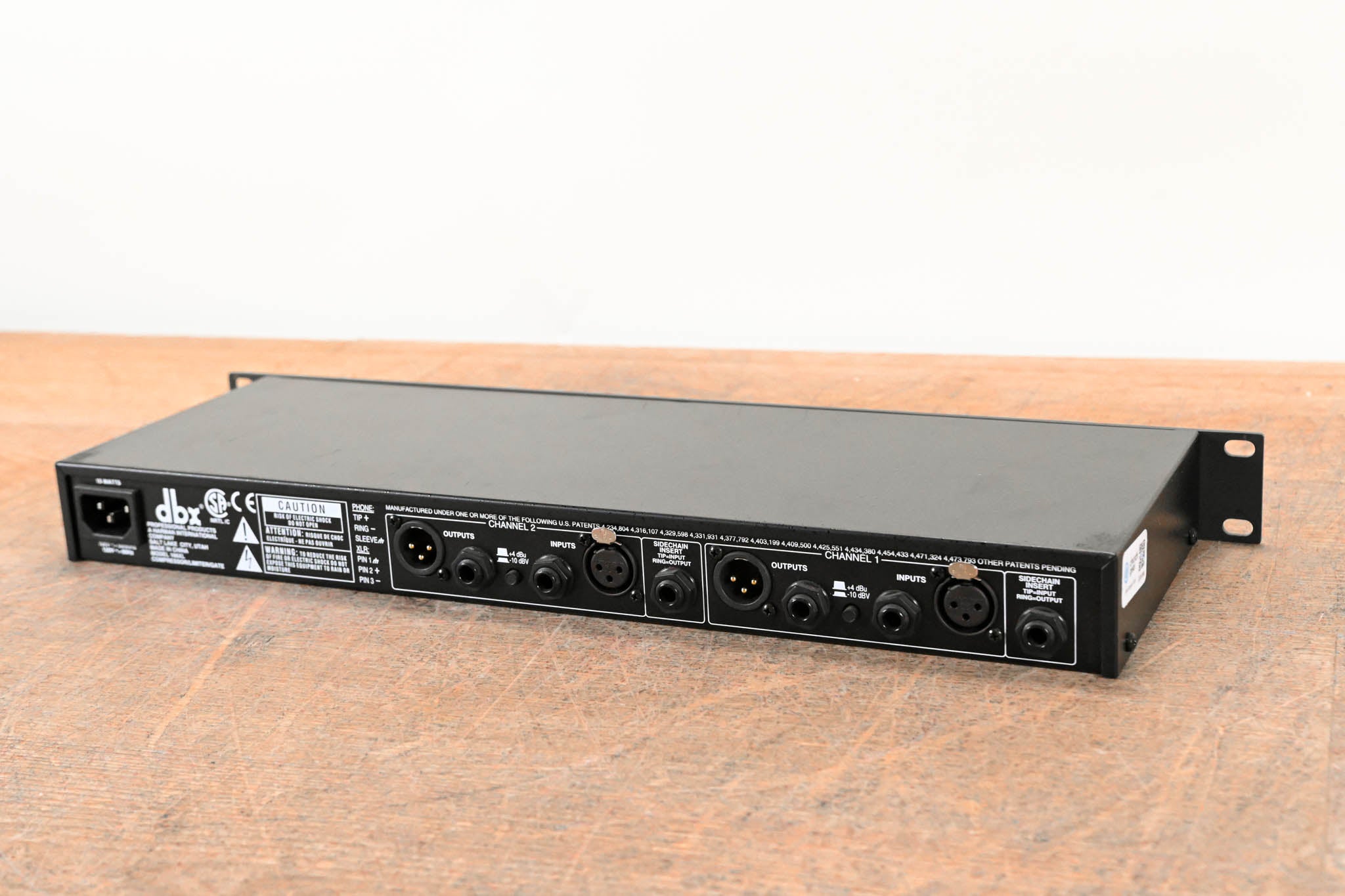 dbx 166XL 2-Channel Compressor/Limiter/Gate