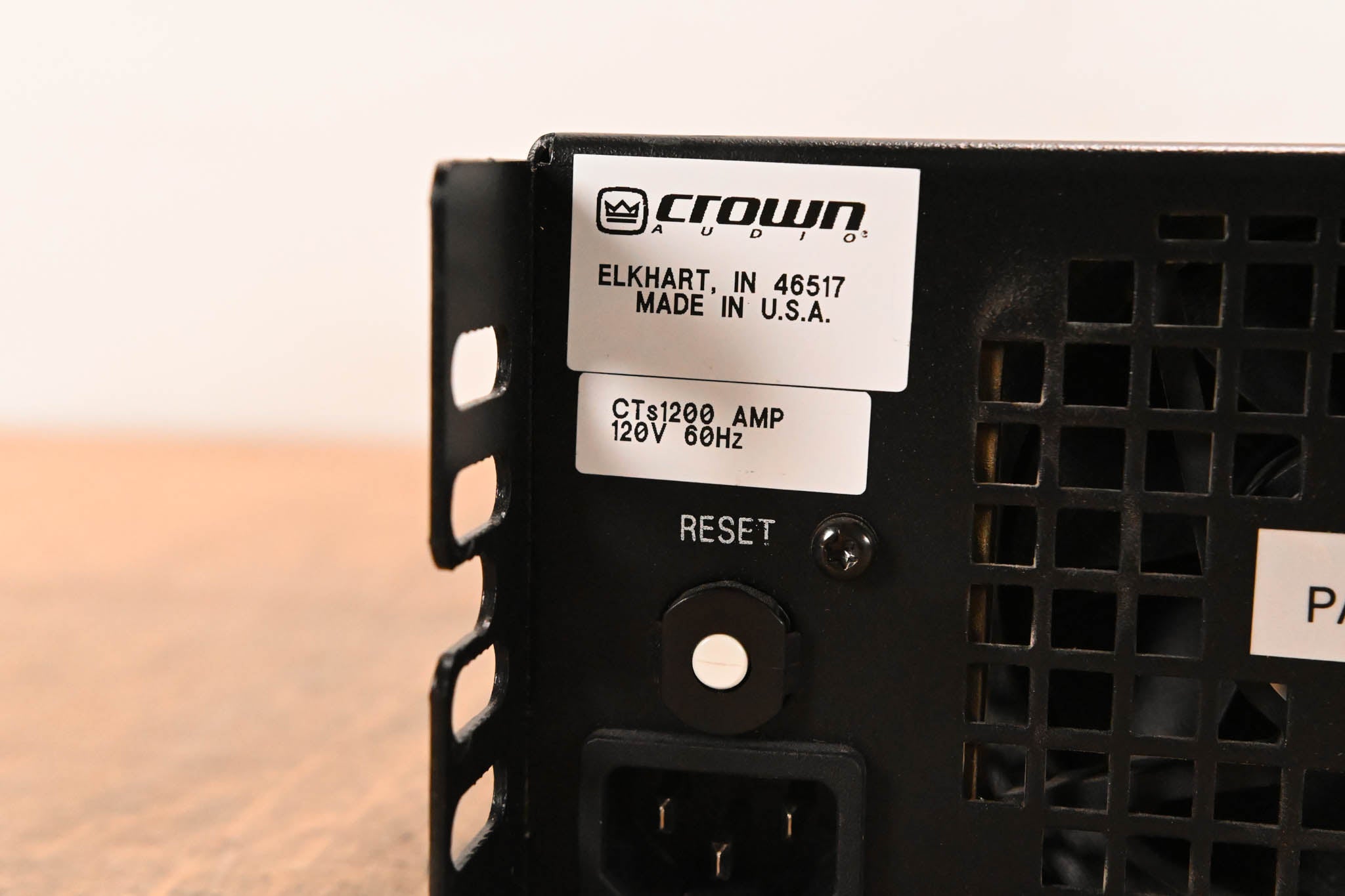 Crown CTs 1200 Two-Channel 600W Power Amplifier