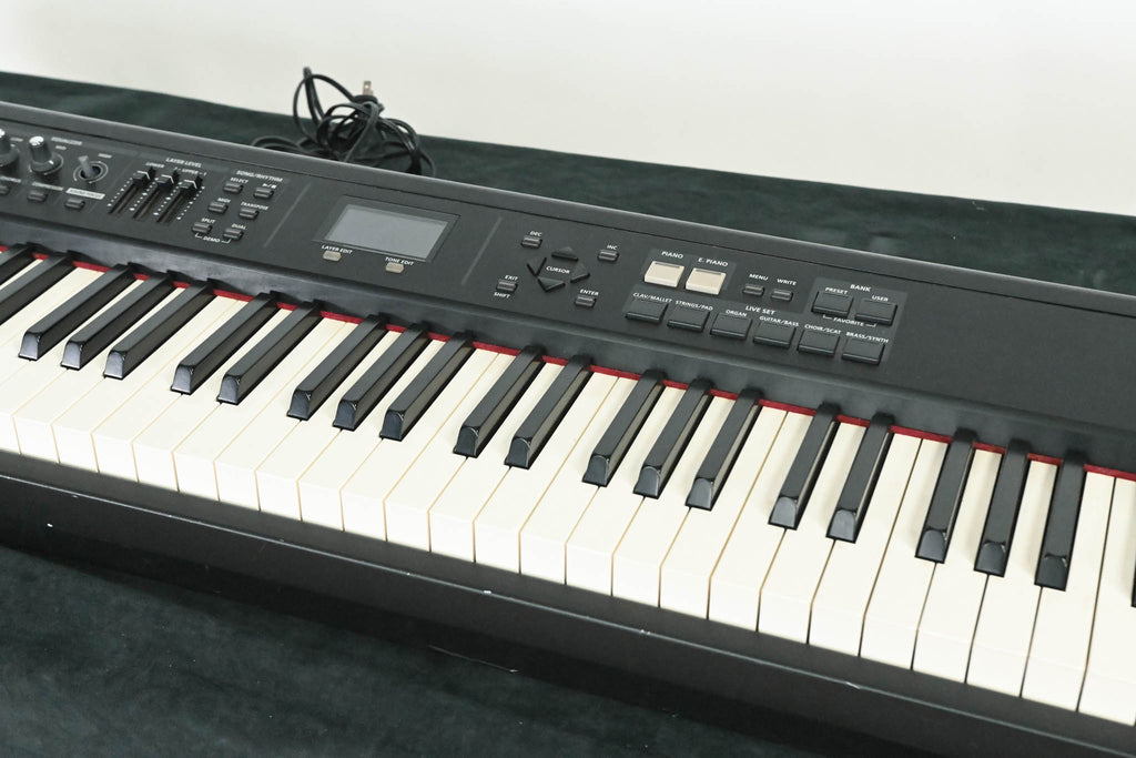 Roland RD-300NX 88-Key Digital Piano CG01HE7