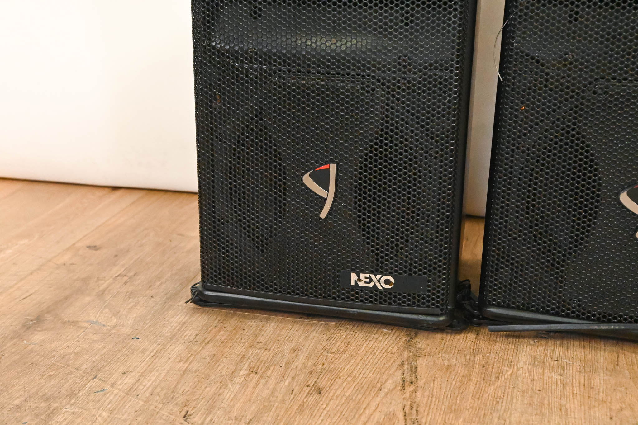 NEXO GEO S805 Compact High-Output Array Module (PAIR)