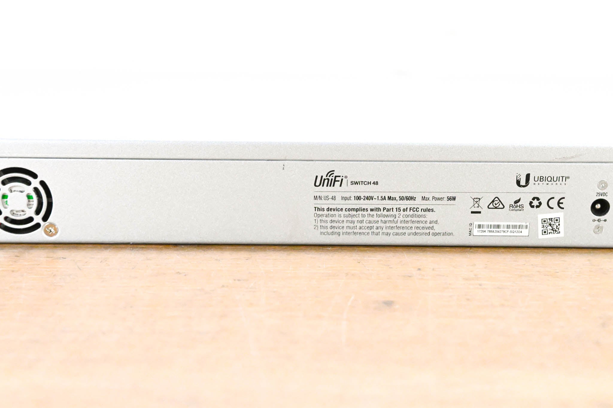 Ubiquiti UniFi US-48 Switch 48 48-Port Gigabit Ethernet Switch