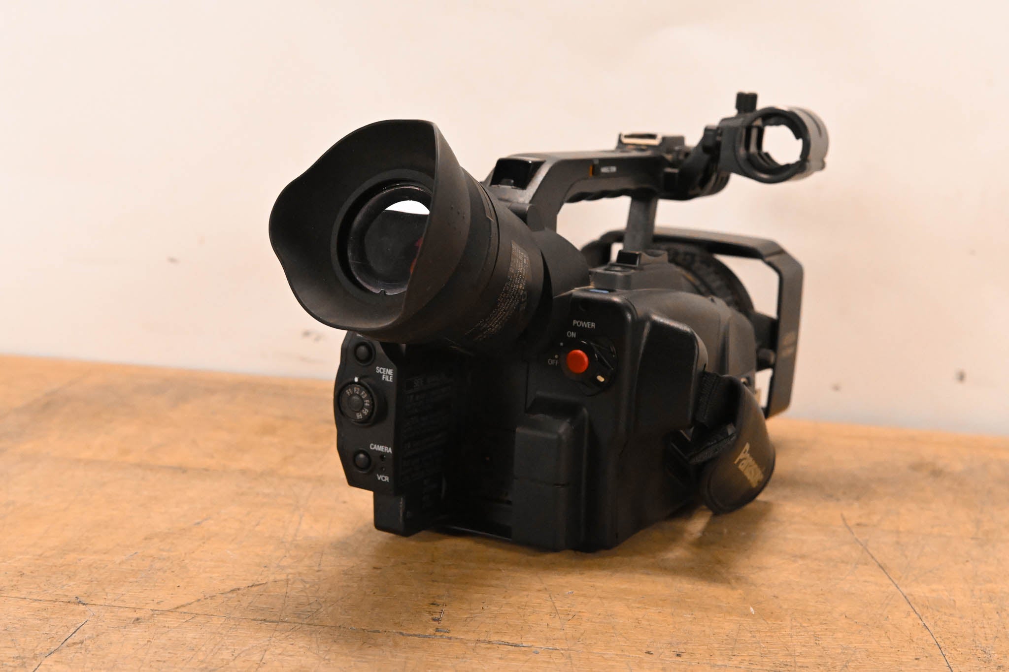 Panasonic AG-DVX100B 3-CCD Mini-DV Cinema Video Camcorder