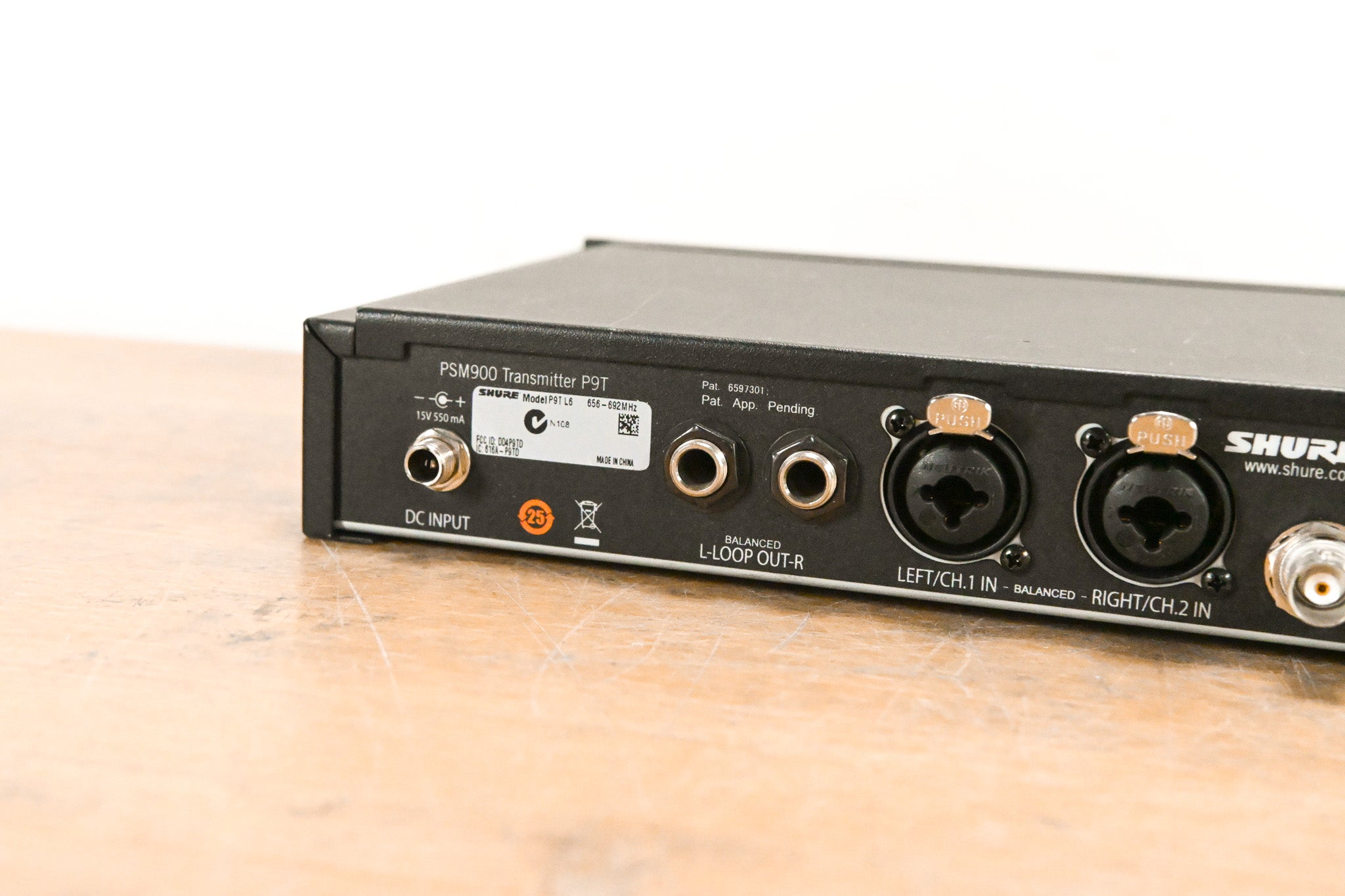 Shure PSM 900 Wireless IEM System L6 Band: 656-692 MHz (NO POWER SUPPLY)