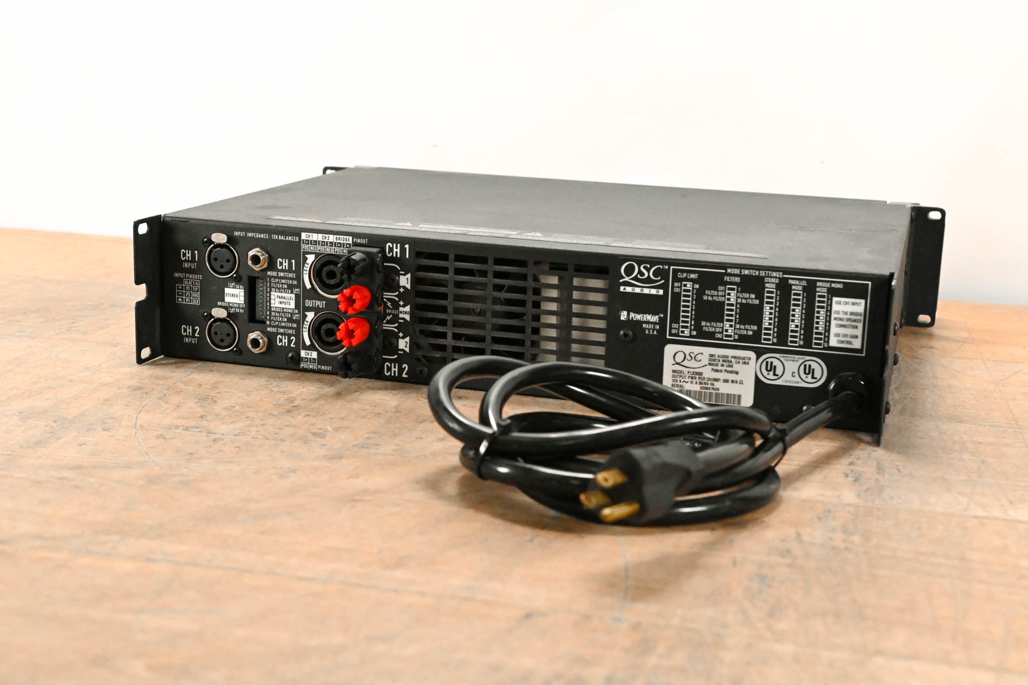 QSC PLX3002 2-Channel Power Amplifier